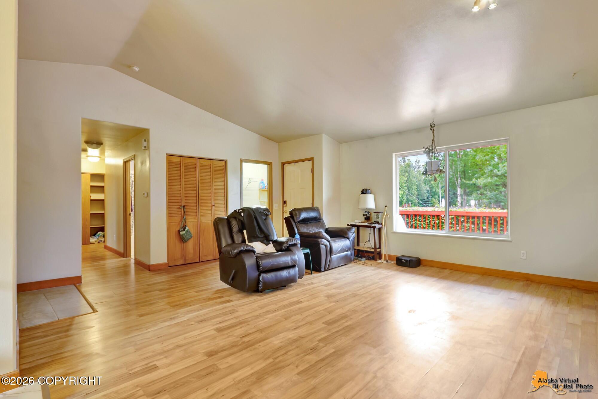 6731 Spruce Street Property Photo 7