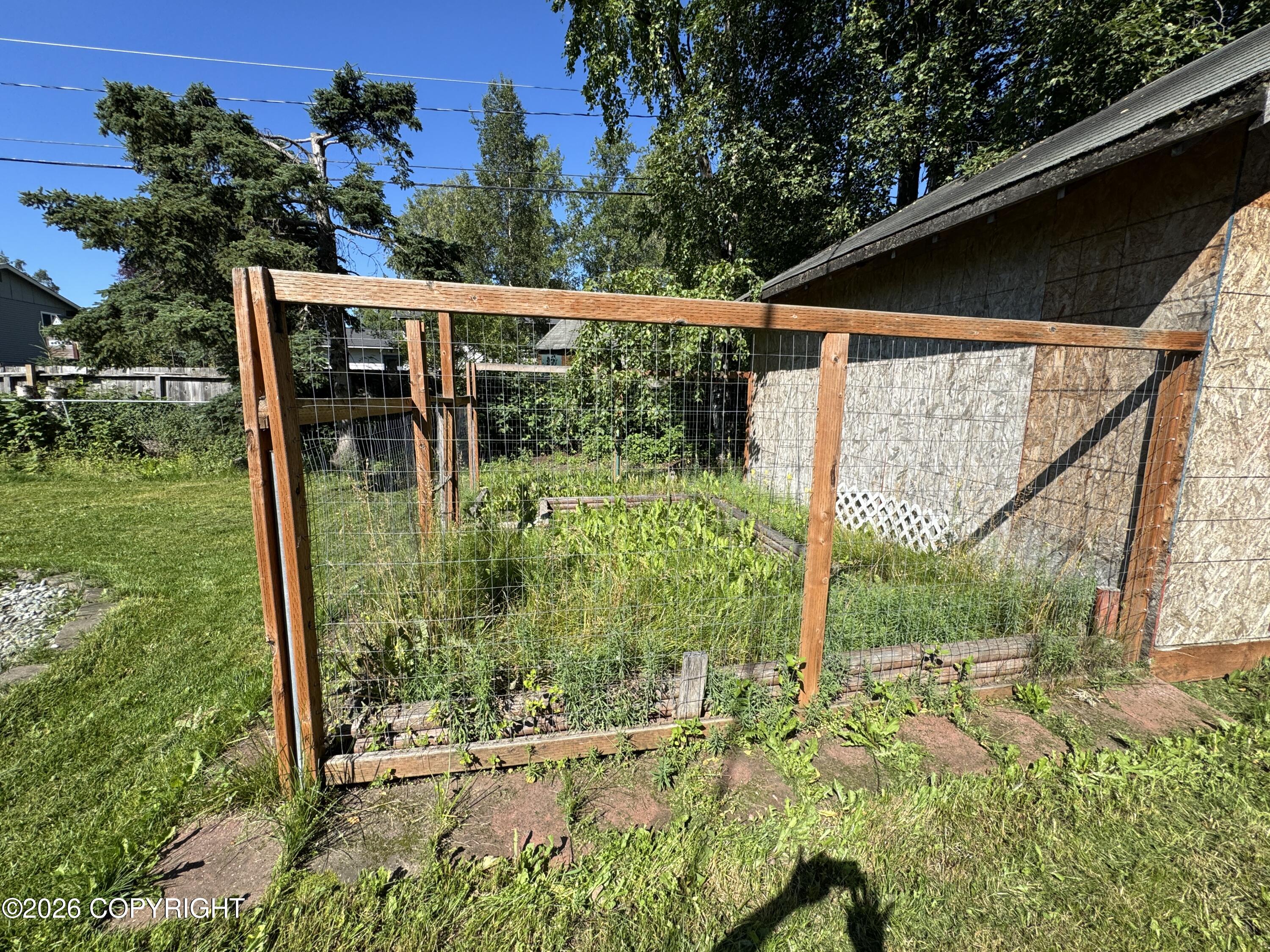725 W 72nd Avenue Property Photo 31
