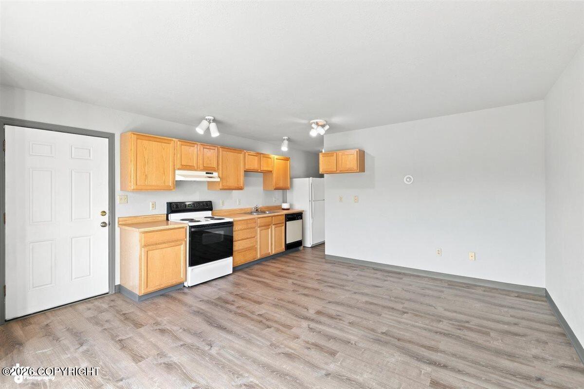 1018 E Lake Shore Avenue Property Photo 15
