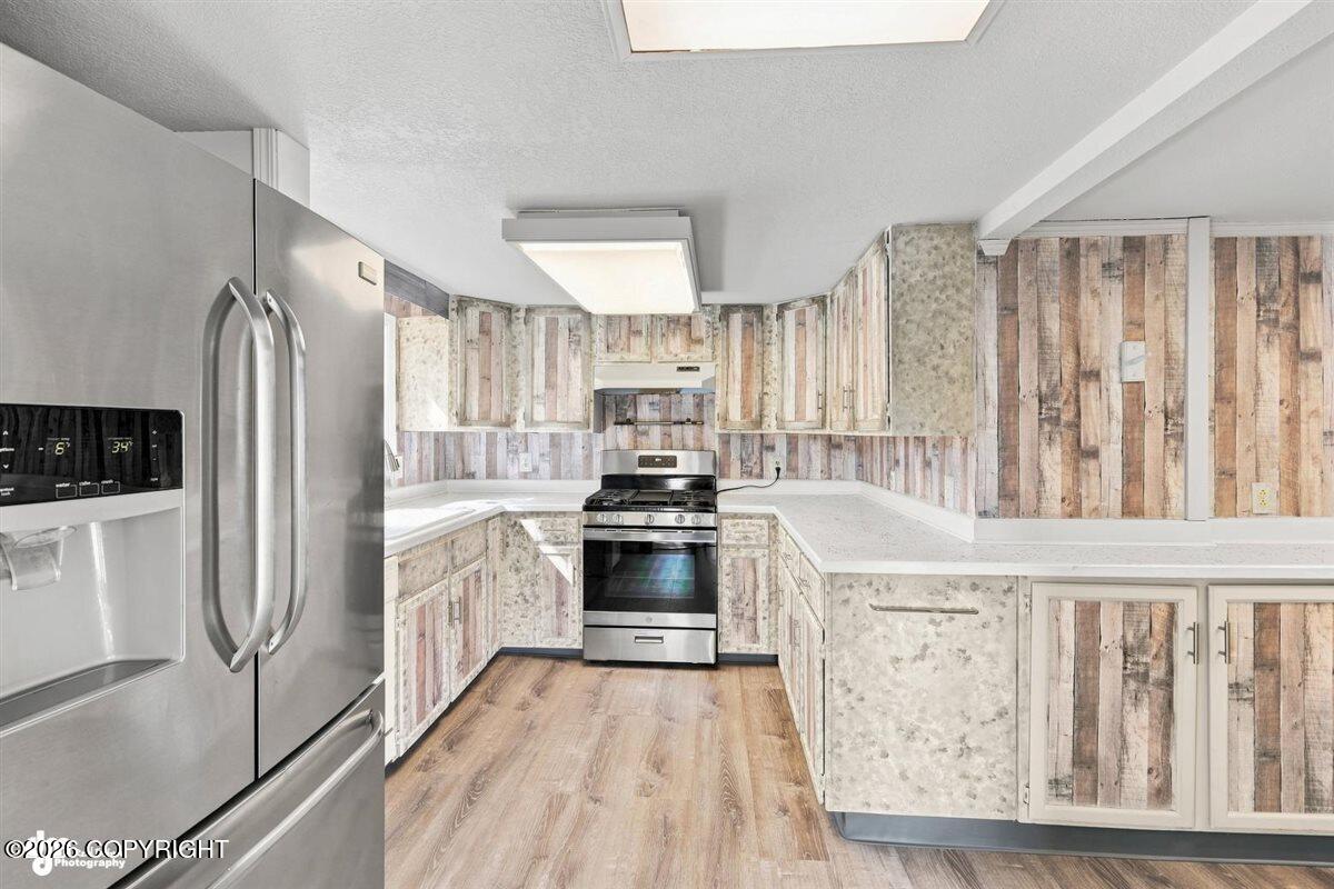 1018 E Lake Shore Avenue Property Photo 27