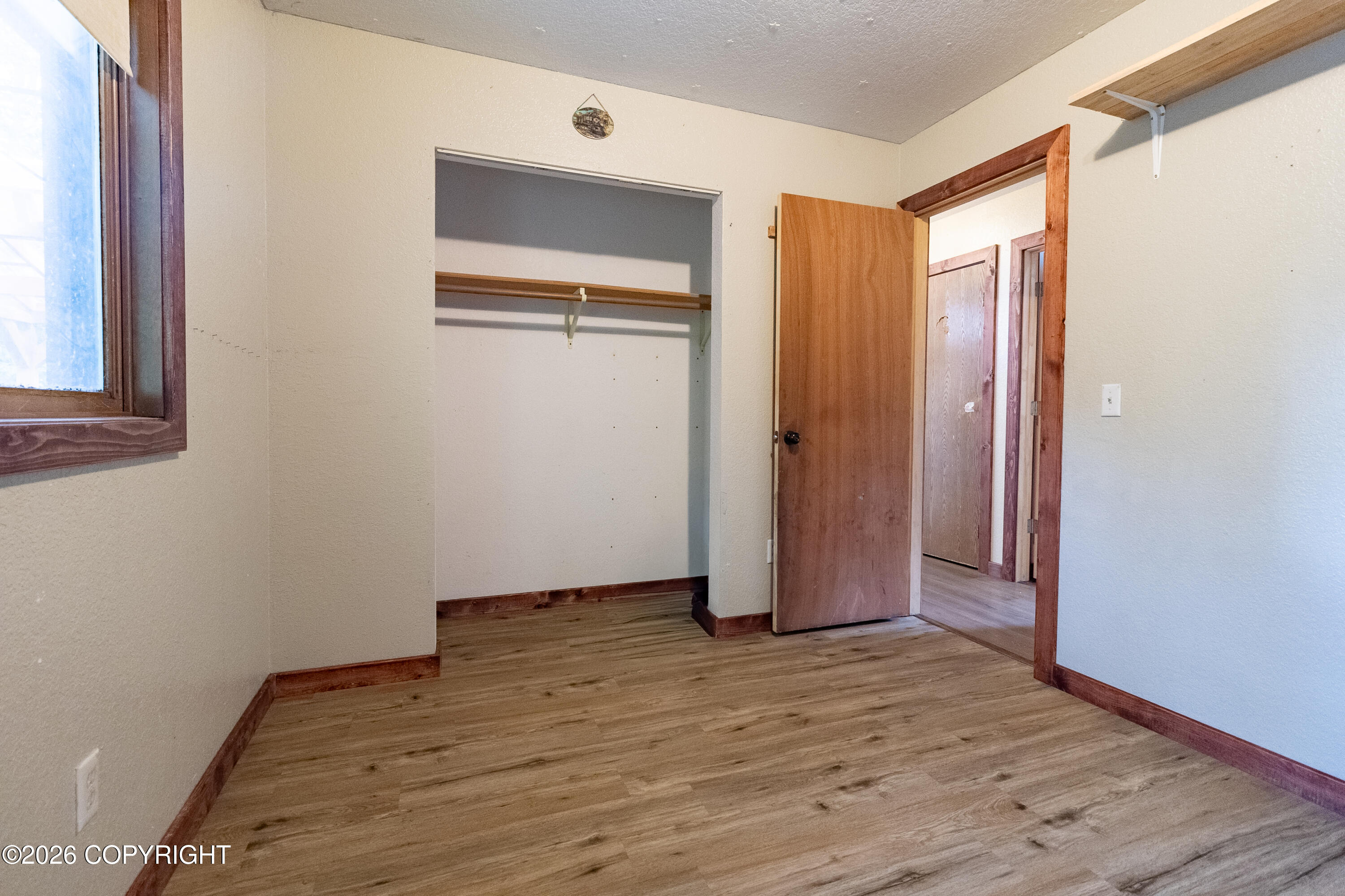1904 Dora Way Property Photo 15