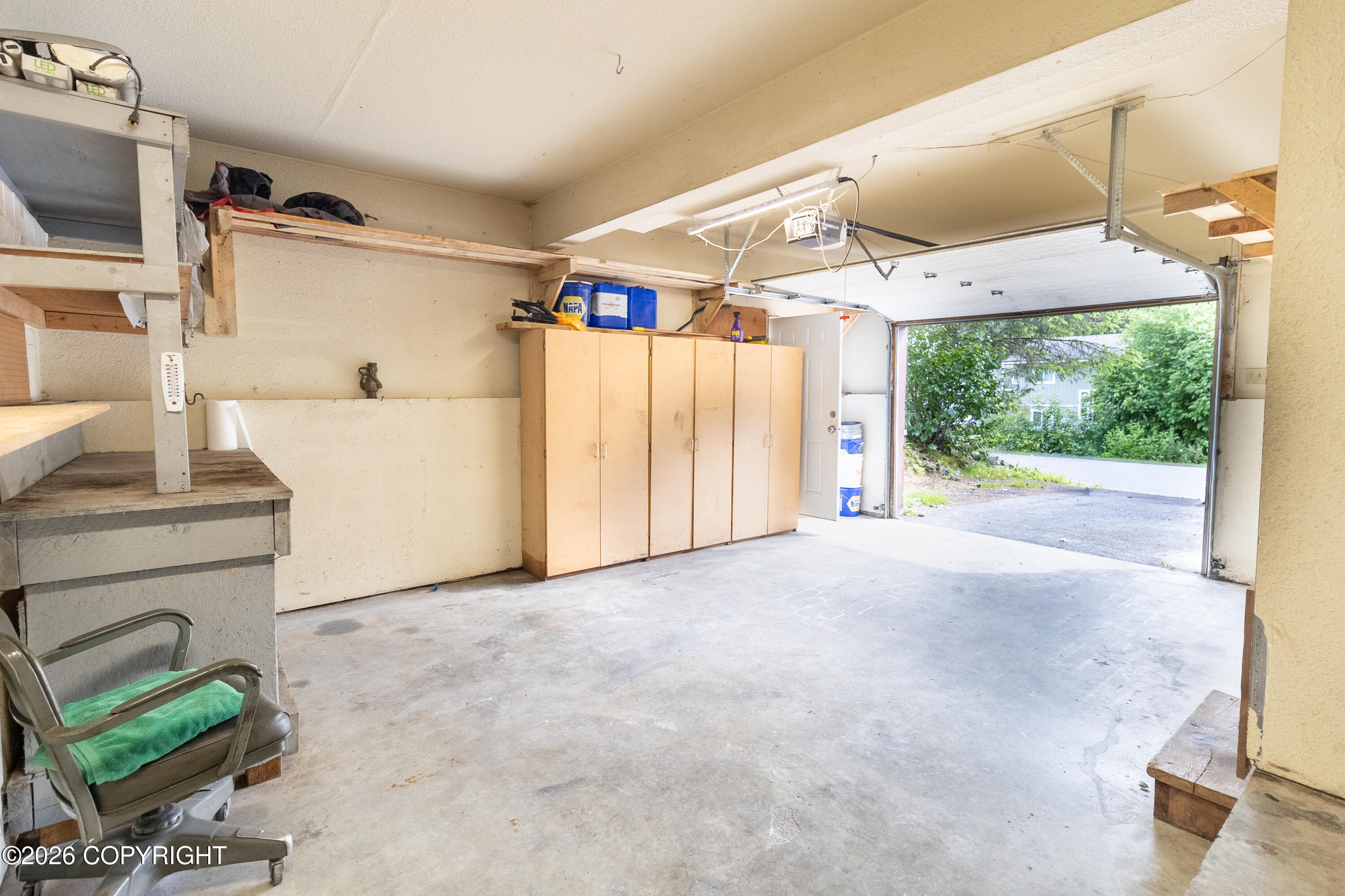 1904 Dora Way Property Photo 27