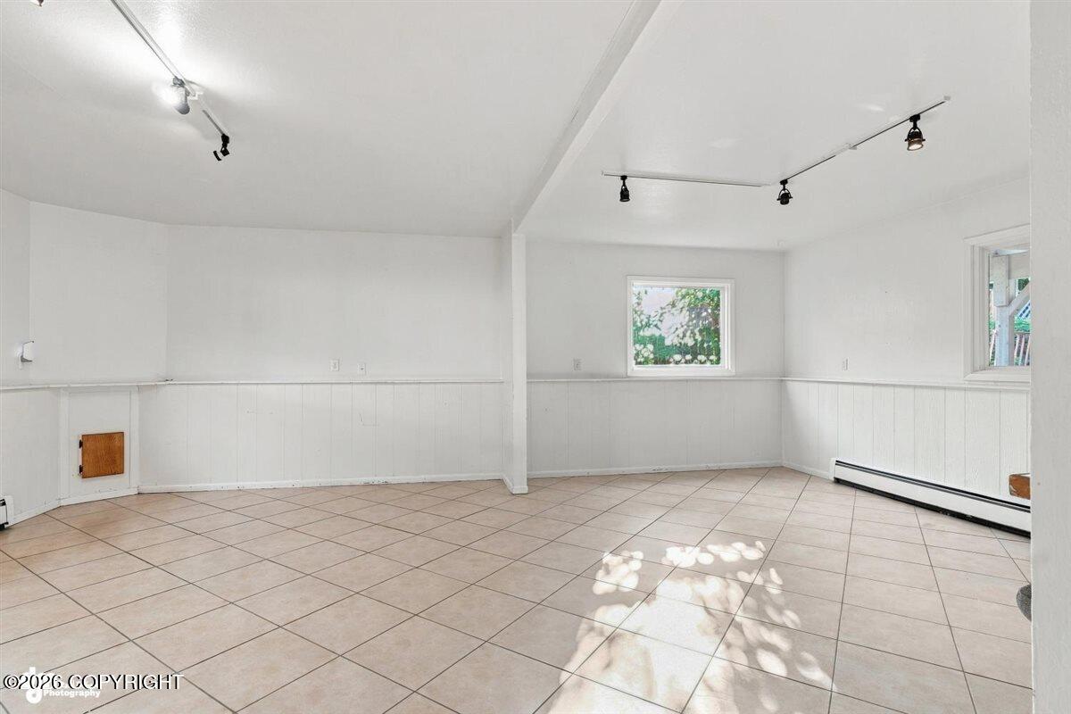 4930 E 5th Avenue Property Photo 52