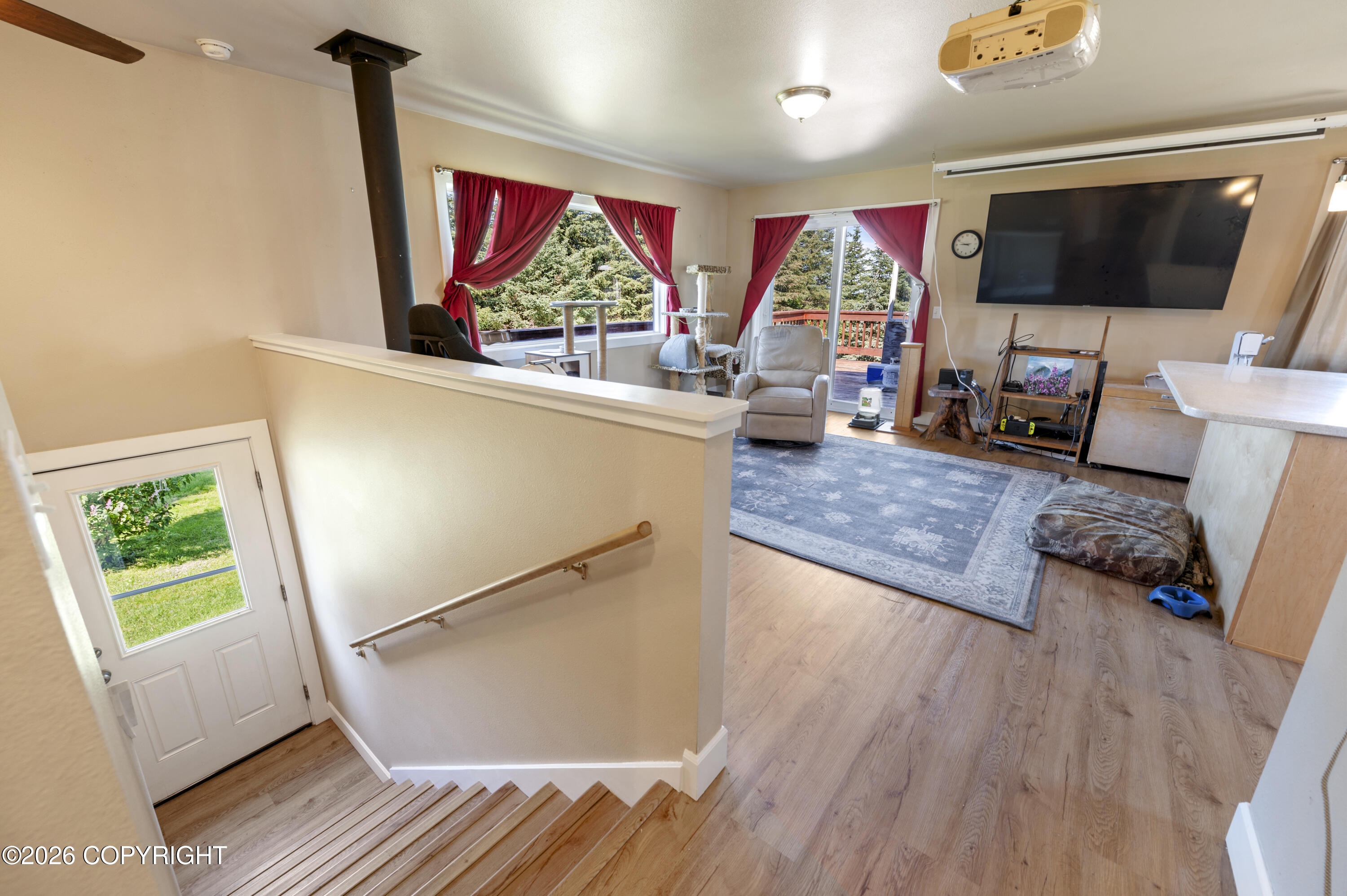 40460 Belnap Drive Property Photo 4