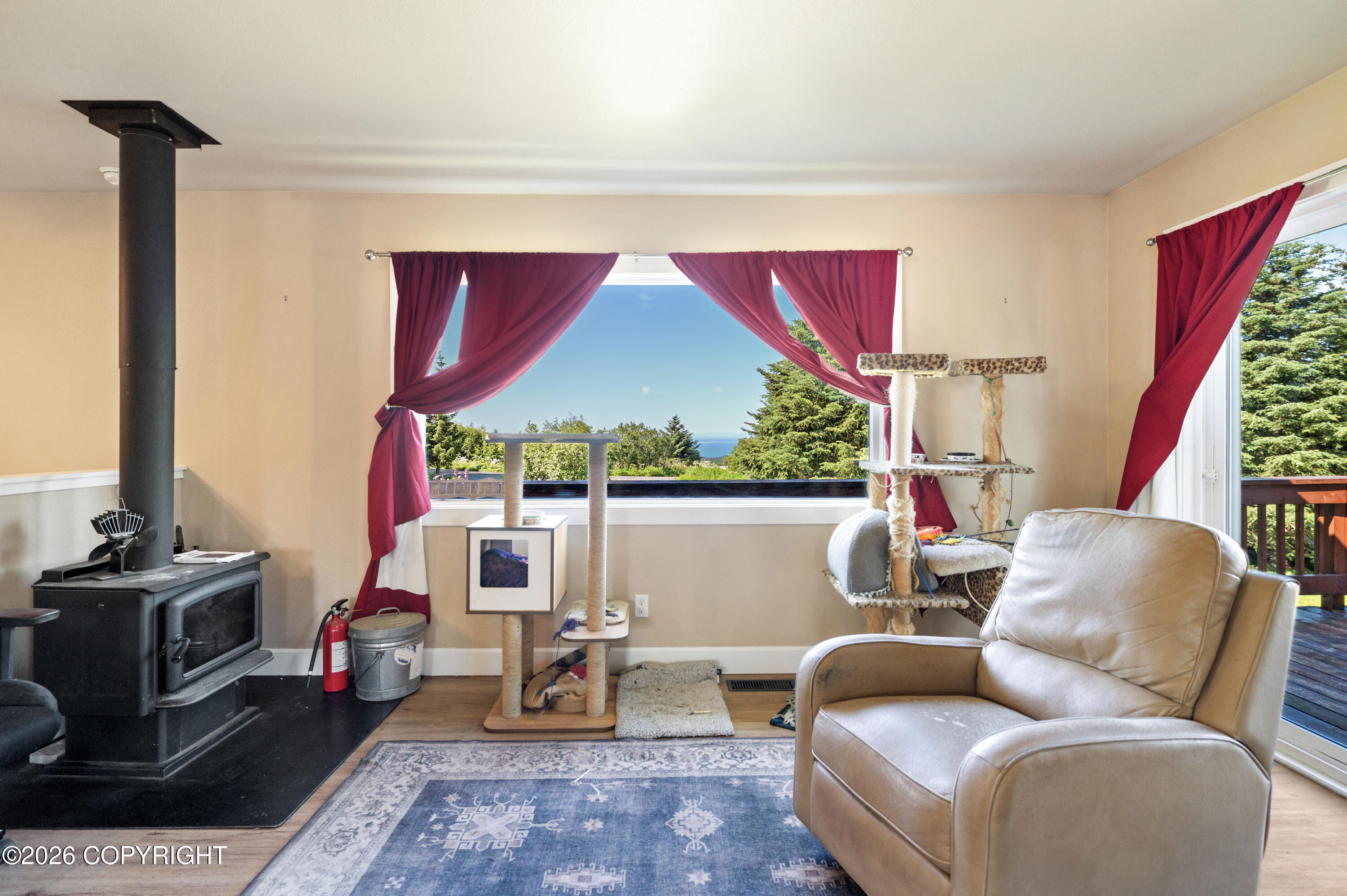 40460 Belnap Drive Property Photo 6