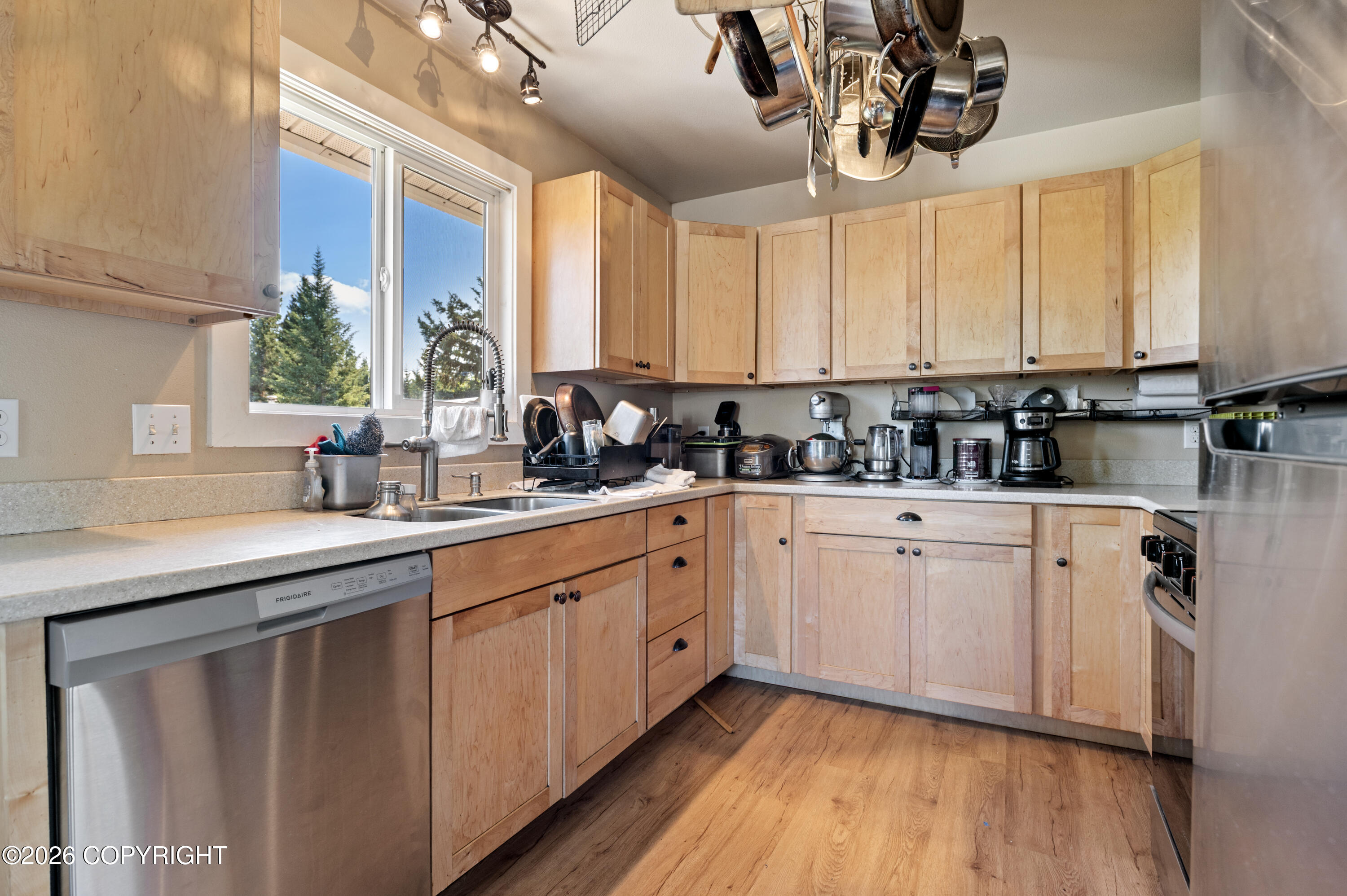 40460 Belnap Drive Property Photo 12