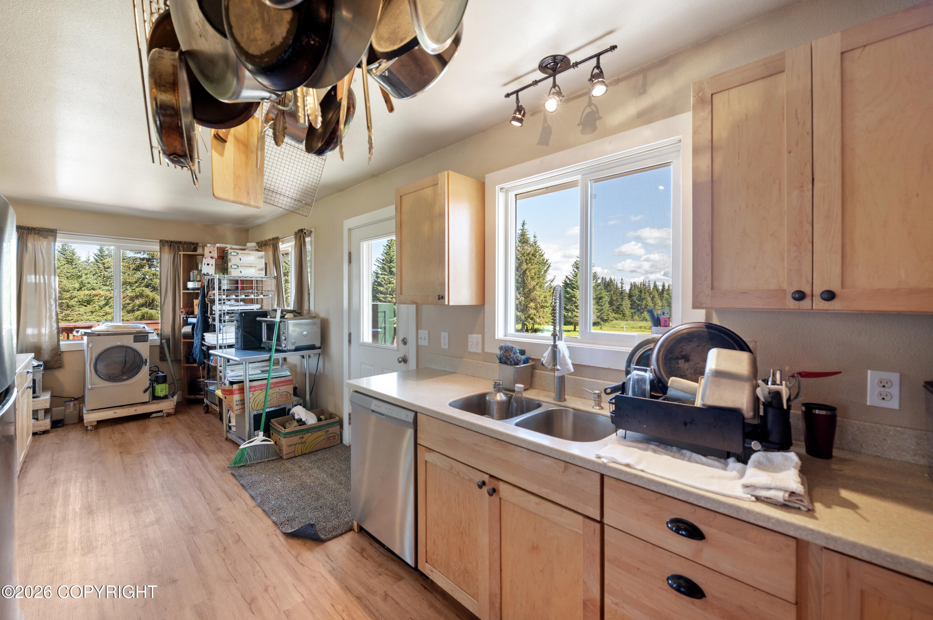 40460 Belnap Drive Property Photo 13