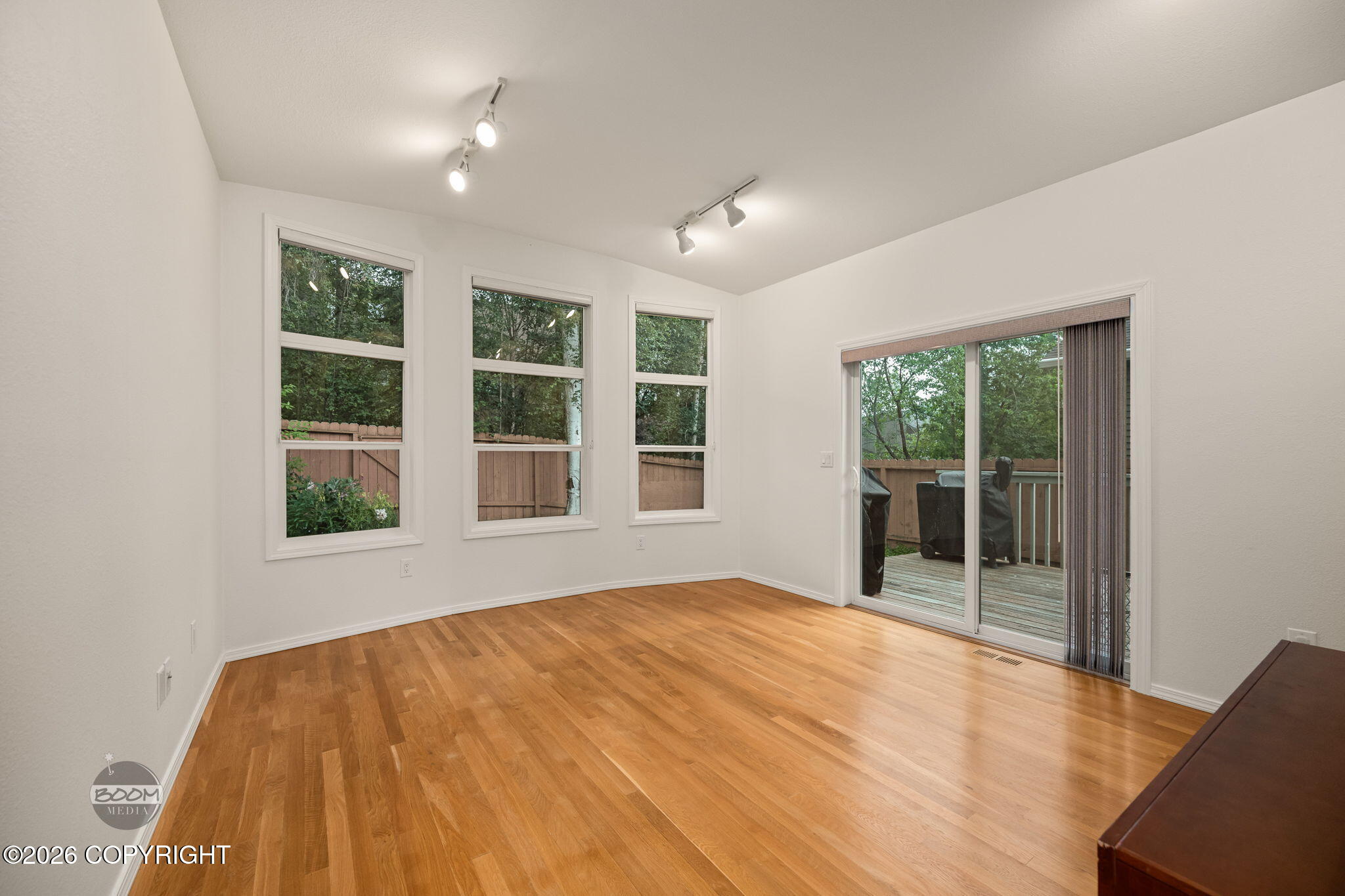 19147 Sarichef Loop Property Photo 6