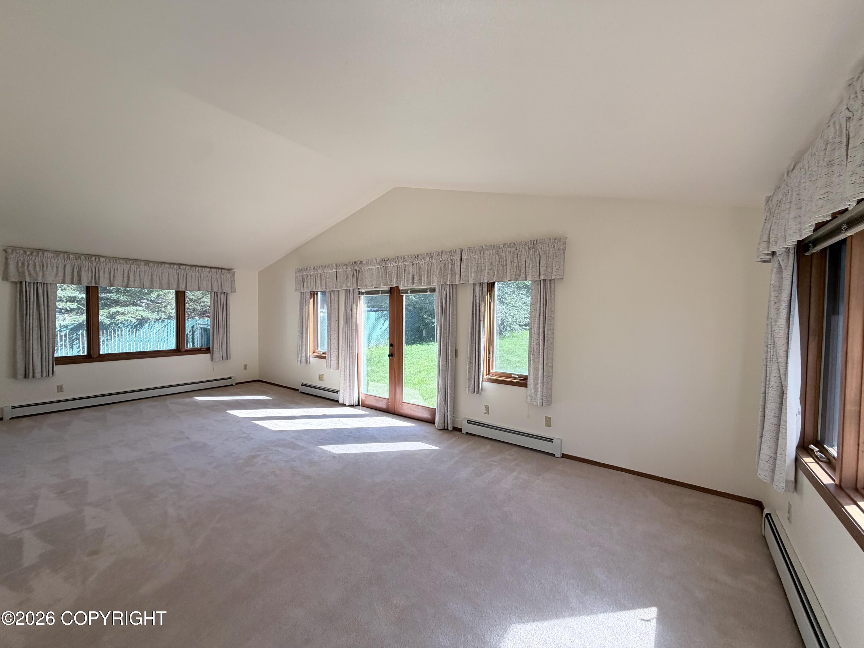 1012 W 20th Avenue Property Photo 4