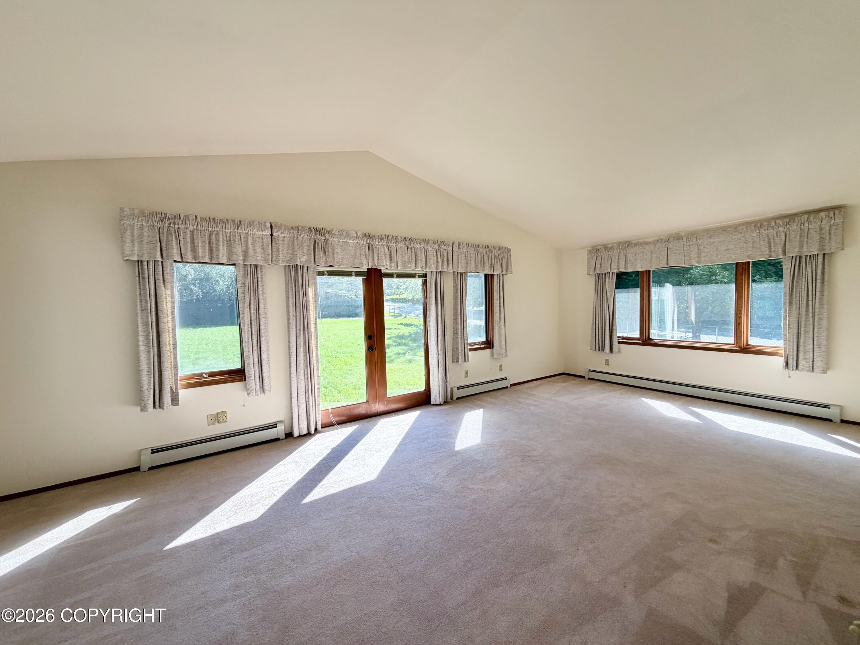 1012 W 20th Avenue Property Photo 6