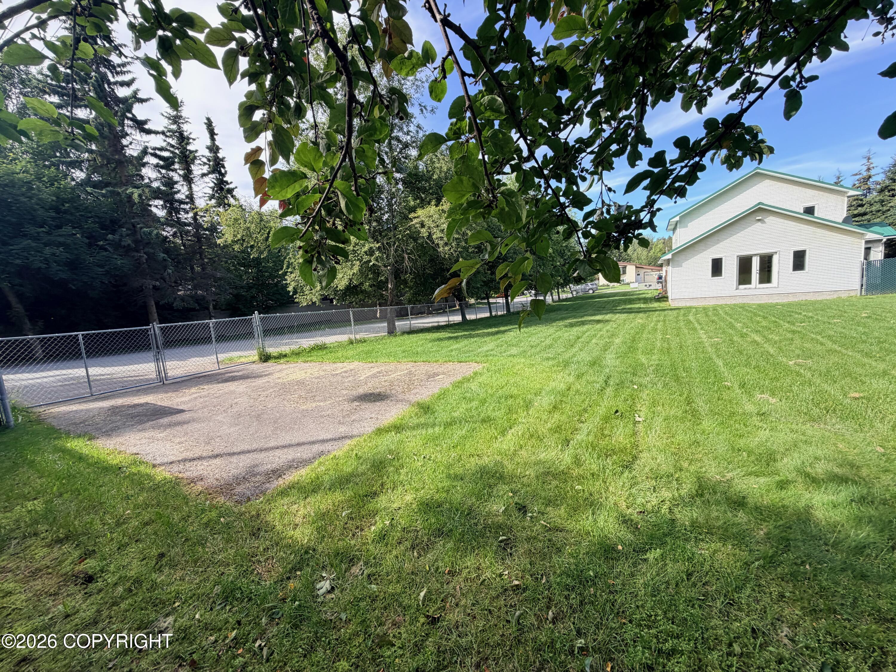 1012 W 20th Avenue Property Photo 25