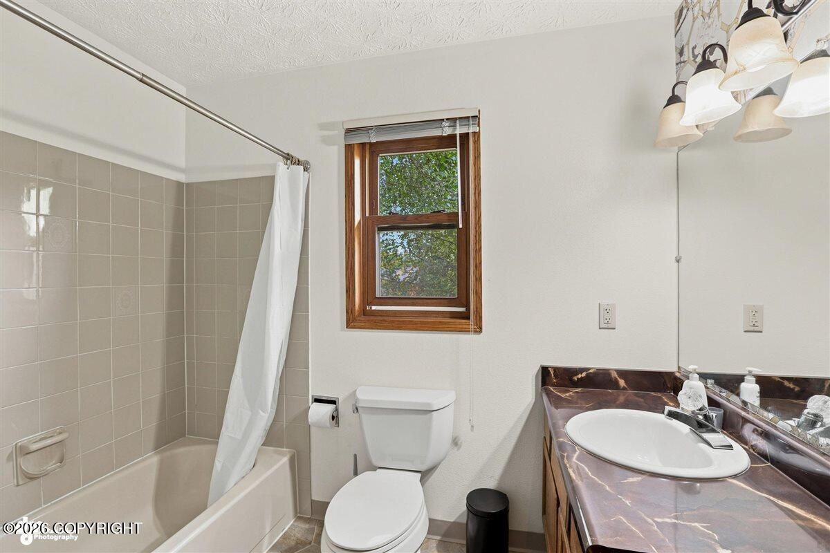 19910 Unimak Circle Property Photo 43