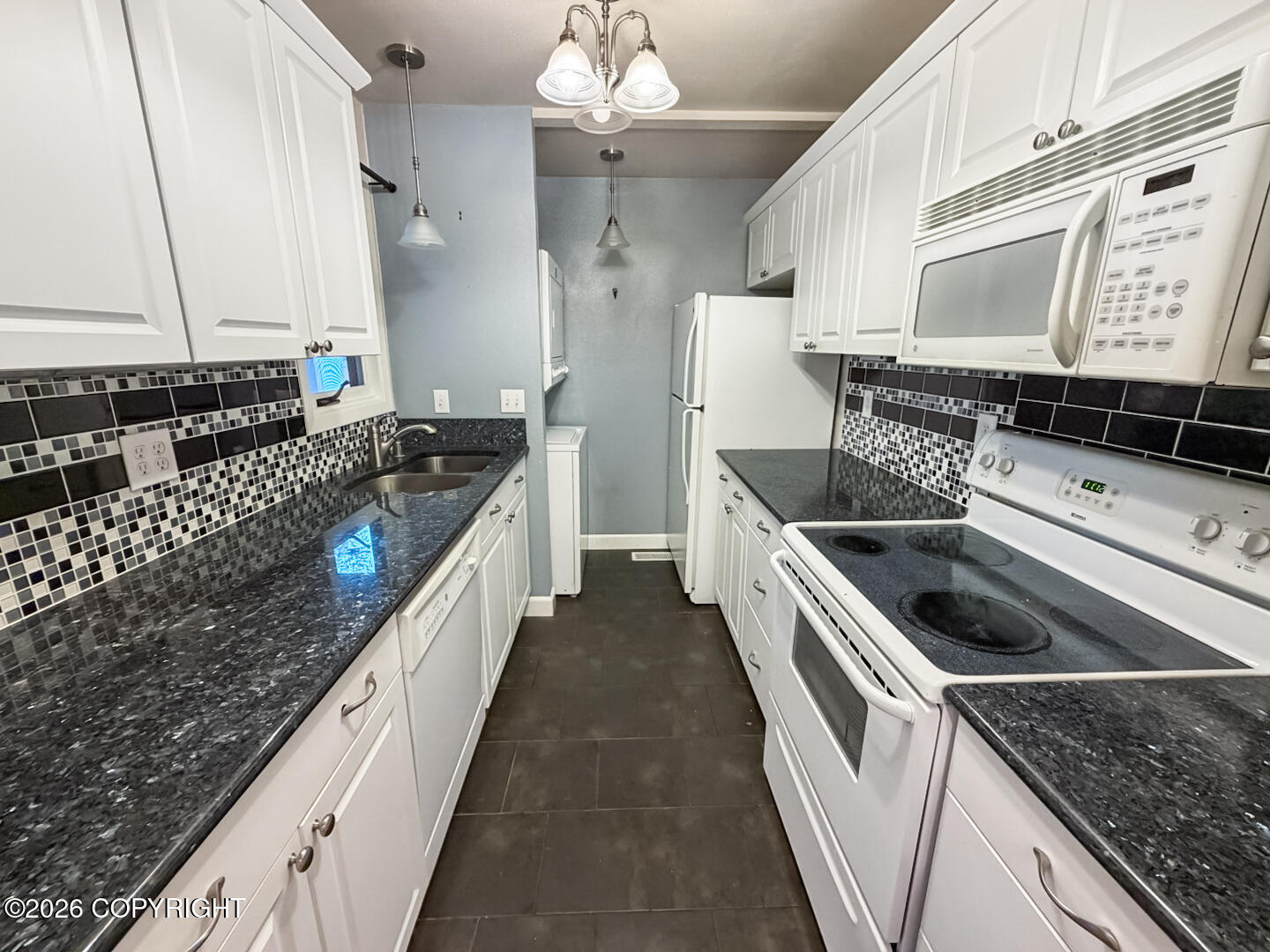7351 Huntsmen Circle #18g Property Photo 1