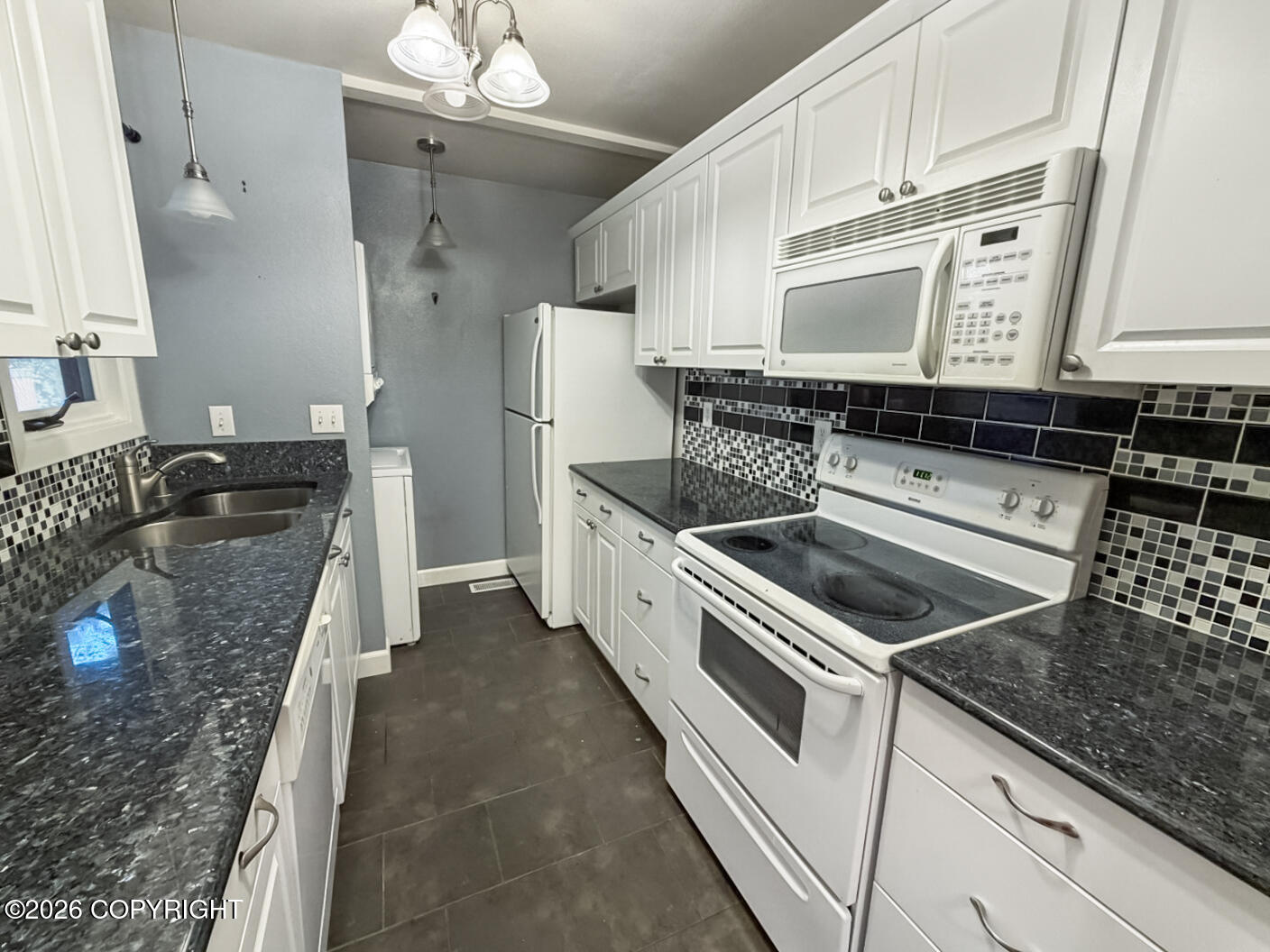 7351 Huntsmen Circle #18g Property Photo 4