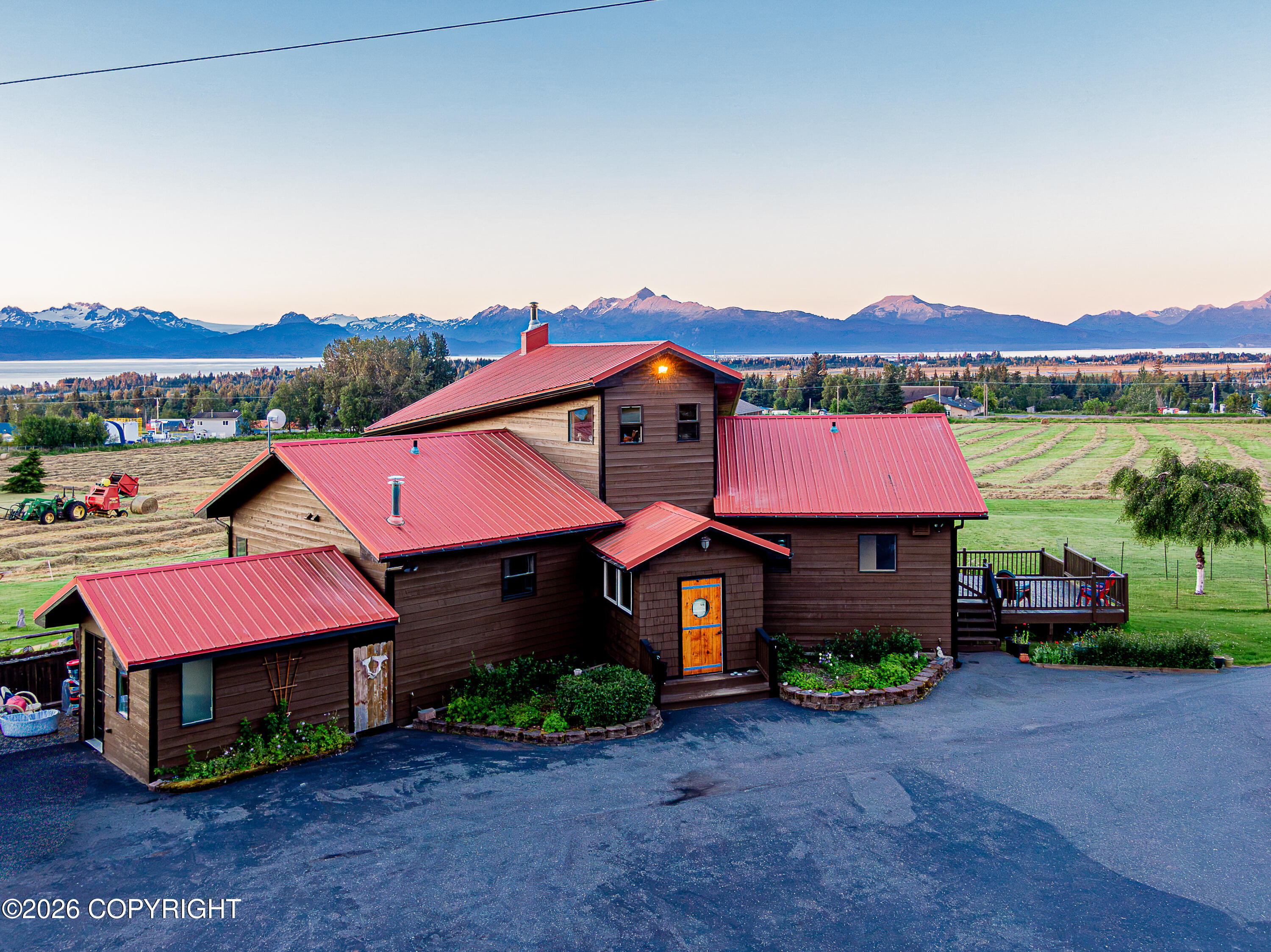 60871 Bear Creek Drive Property Photo 7