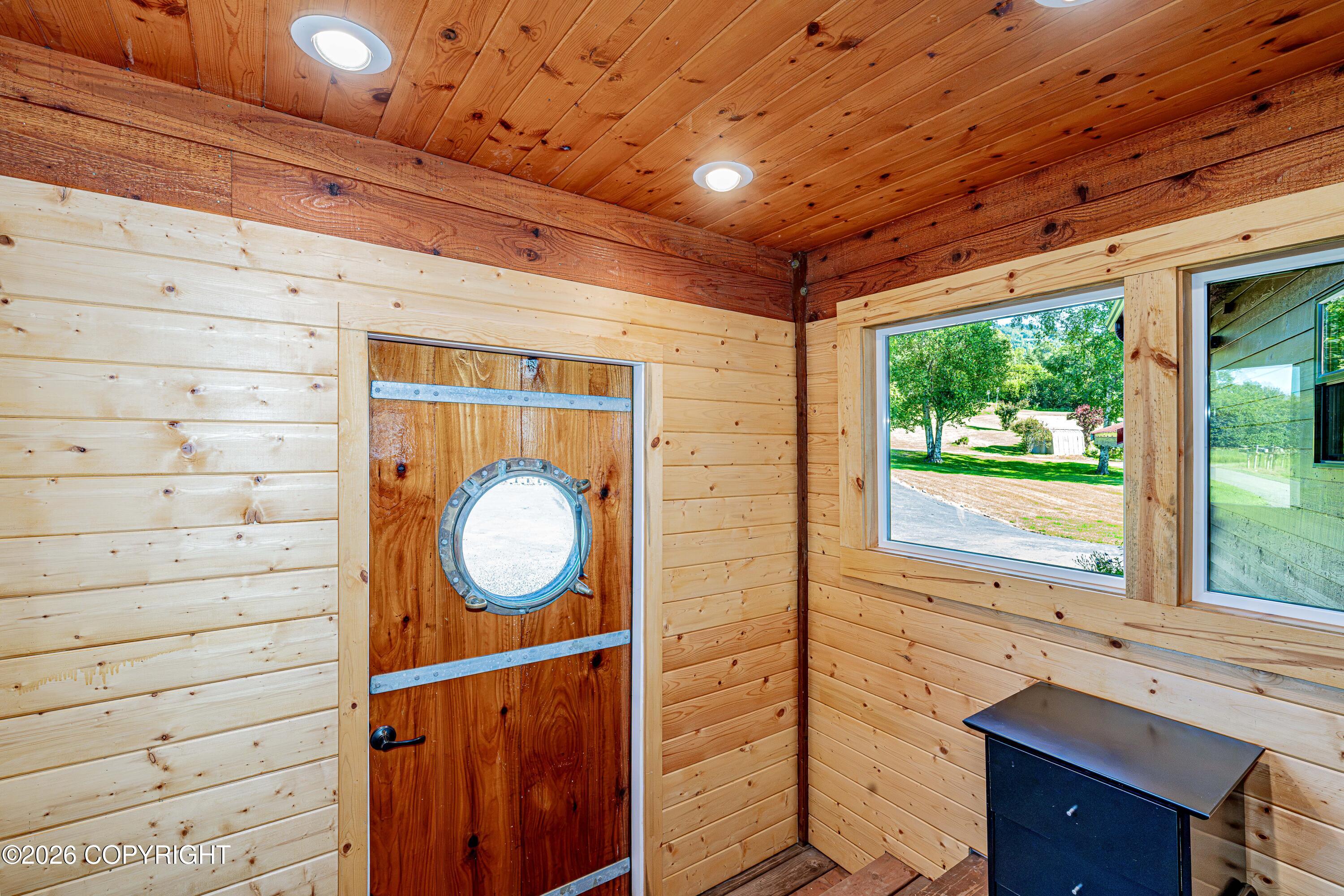 60871 Bear Creek Drive Property Photo 11