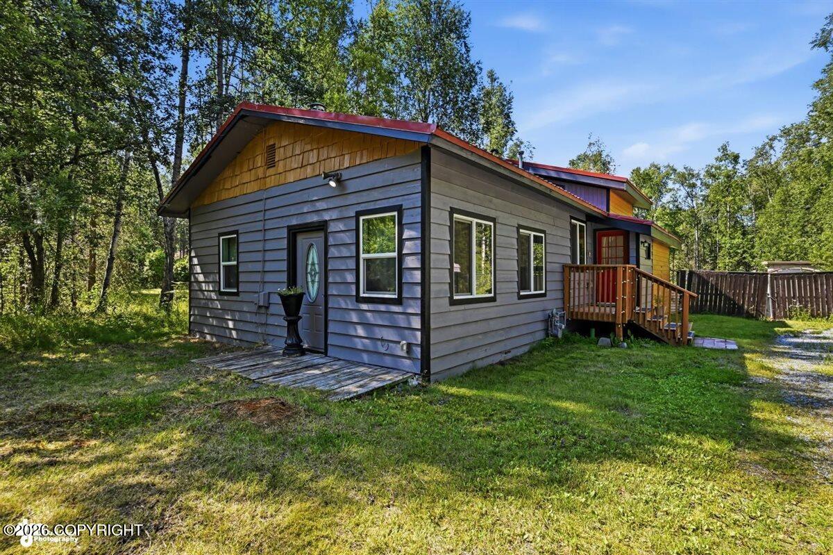 18306 Birchtree Street Property Photo 2