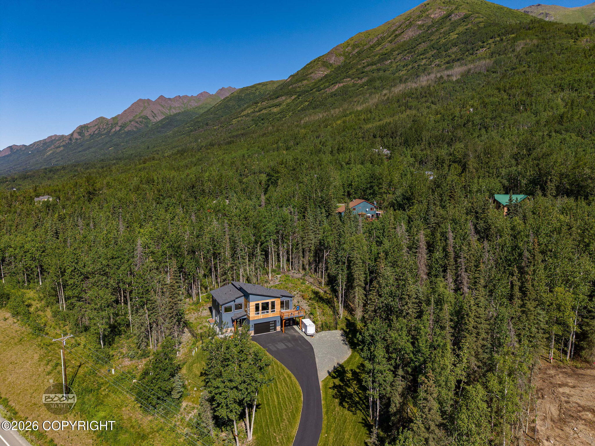 27615 Eagle River Road Property Photo 4
