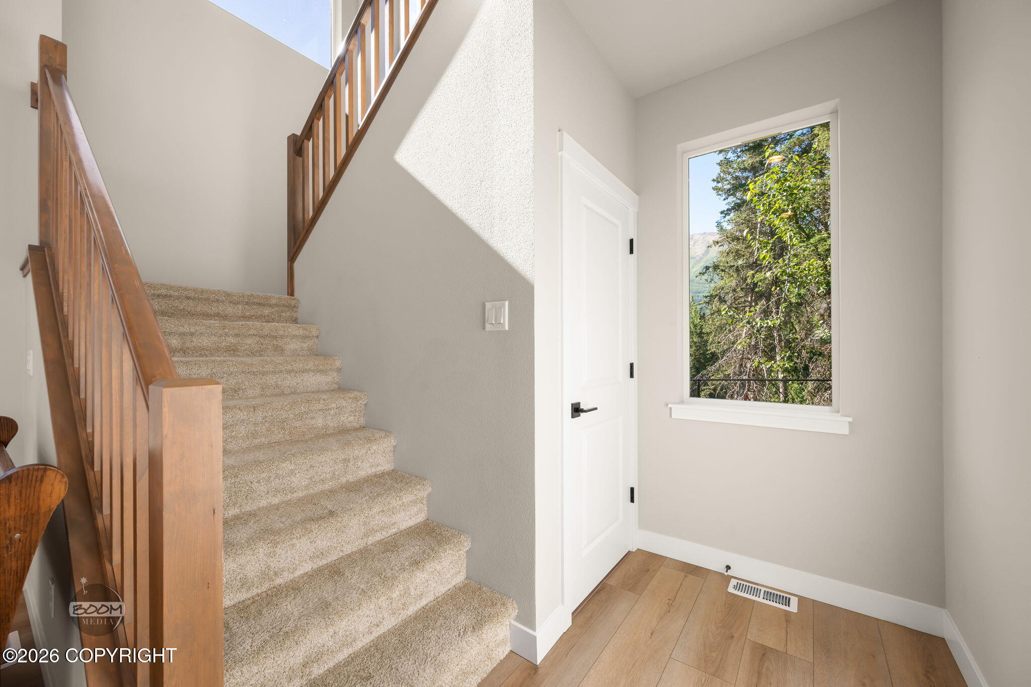 27615 Eagle River Road Property Photo 15
