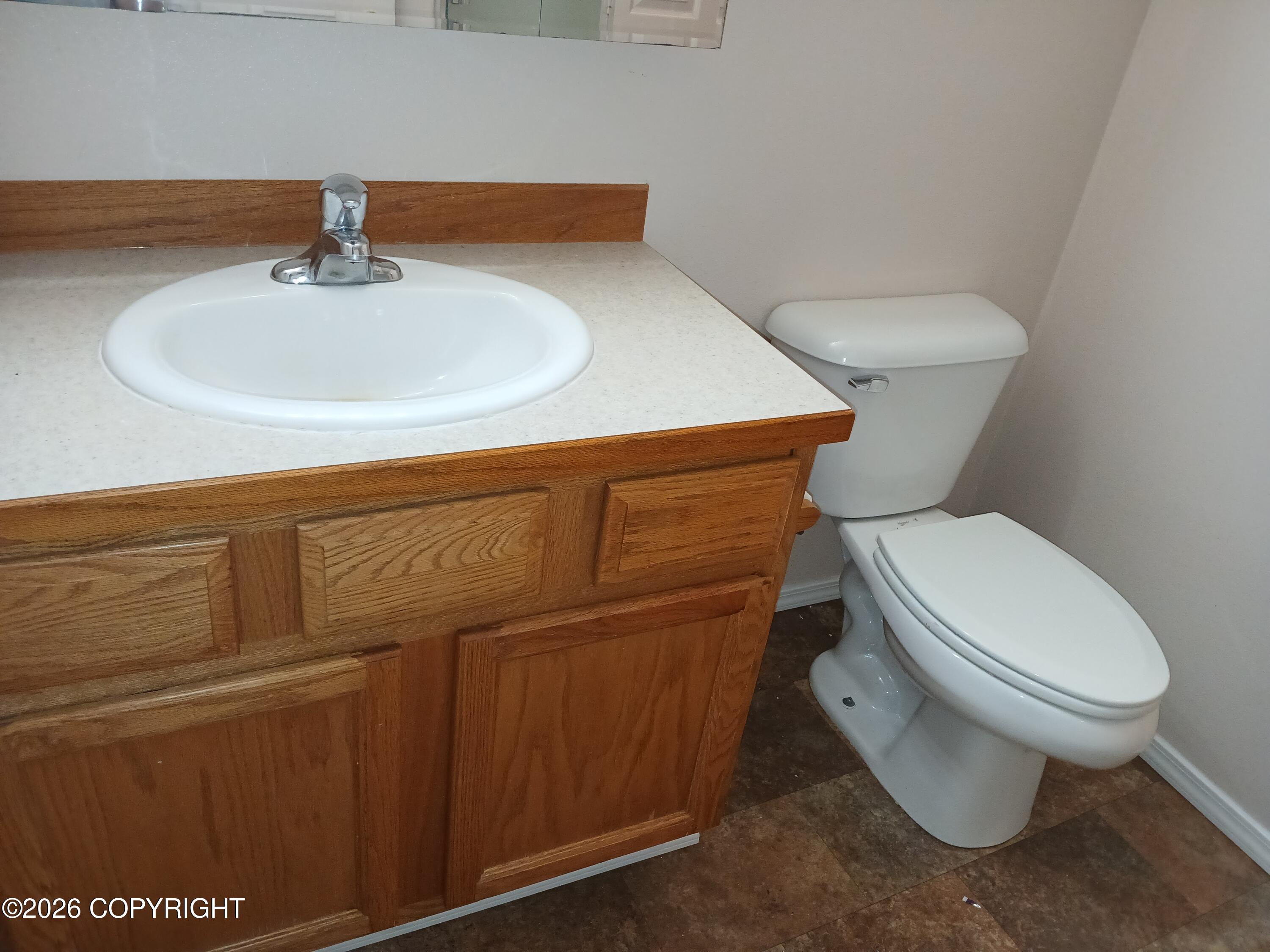 320 E Victor Circle #b Property Photo 4