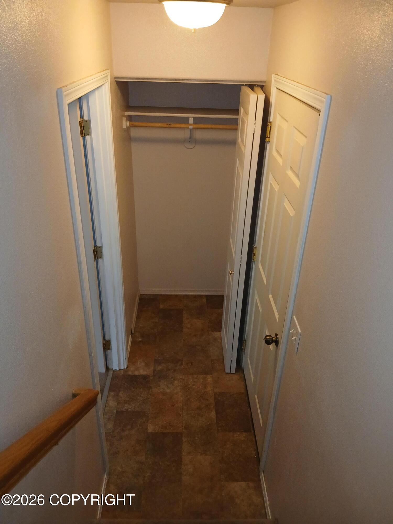 320 E Victor Circle #b Property Photo 9