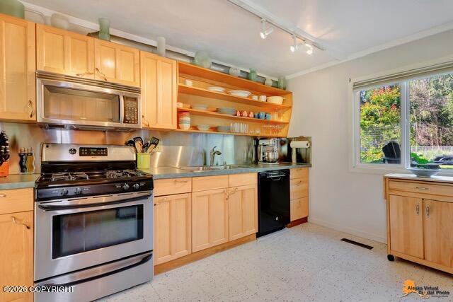 1815 Bunker Street #21 Property Photo 7