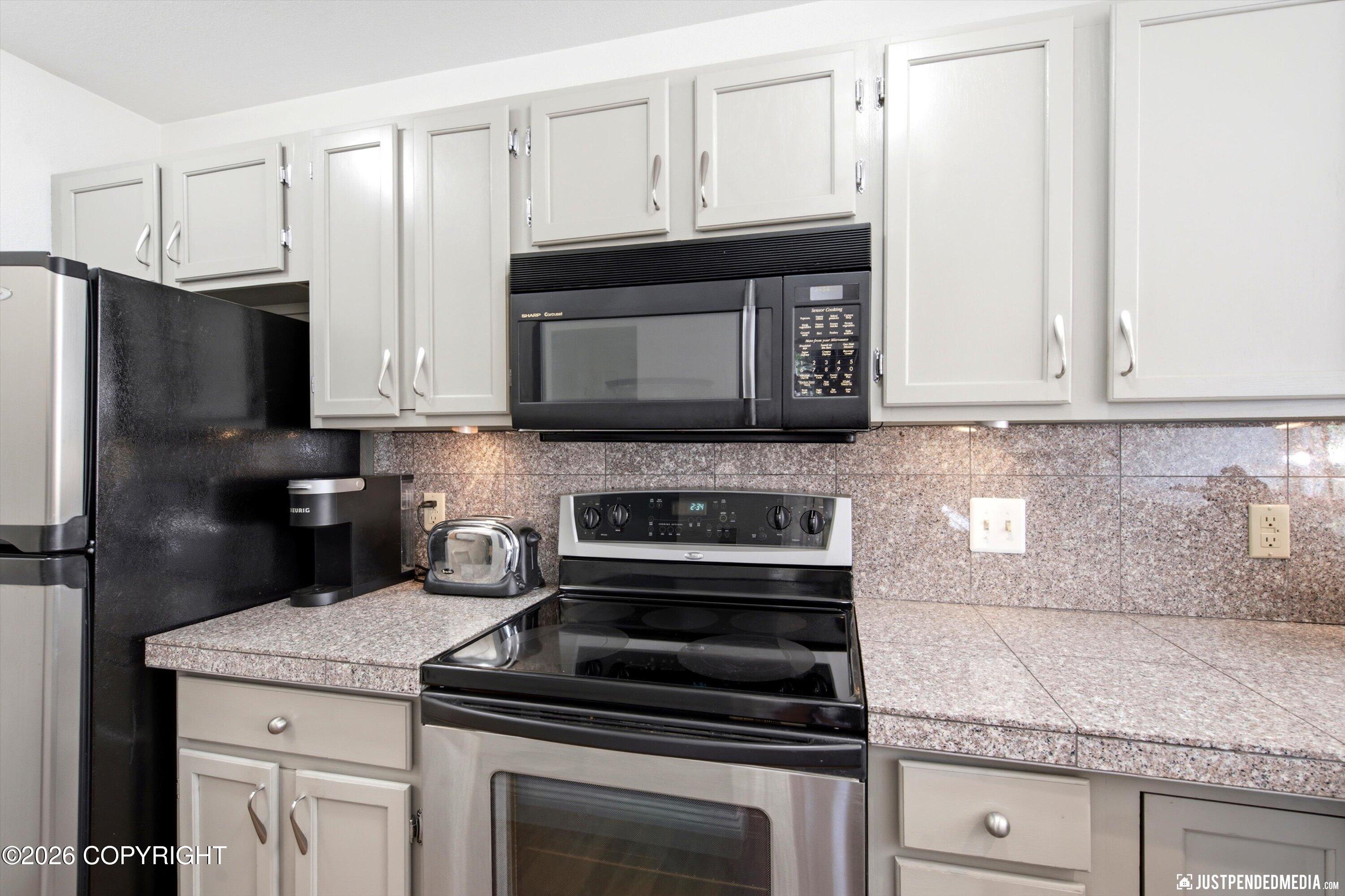 6420 E Northern Lights Boulevard #7a Property Photo 15