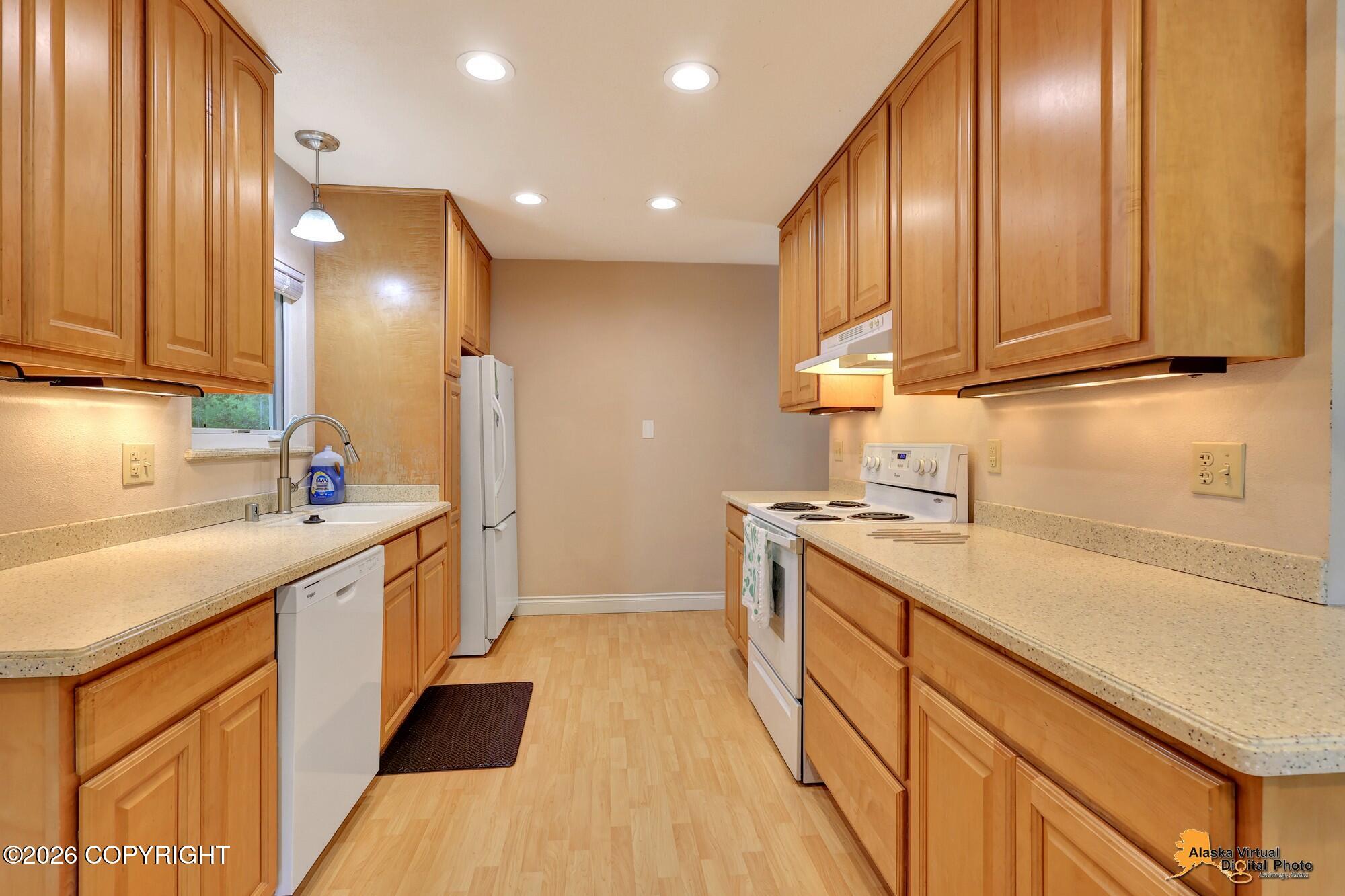 7244 Linden Drive Property Photo 6