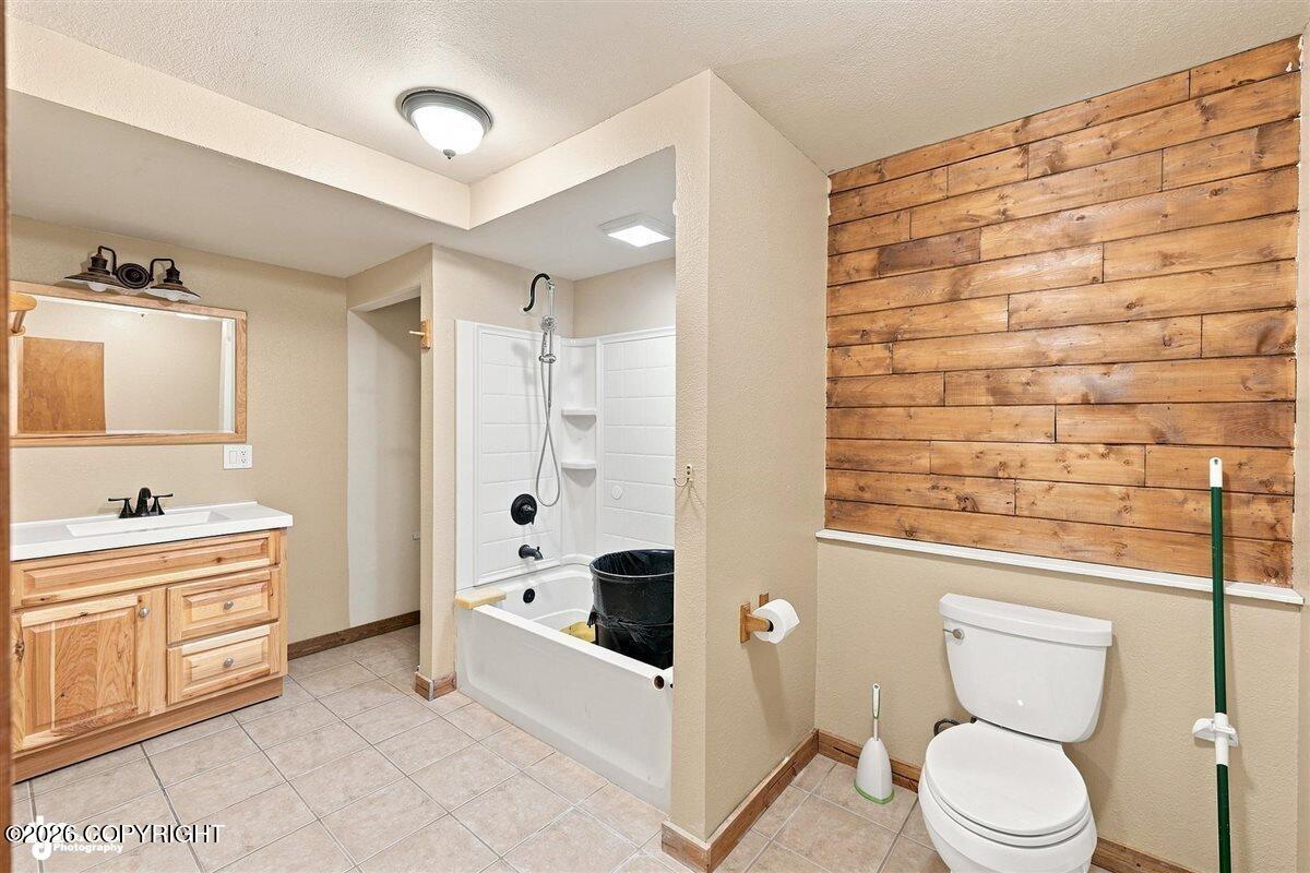 48895 Hoover Street Property Photo 25