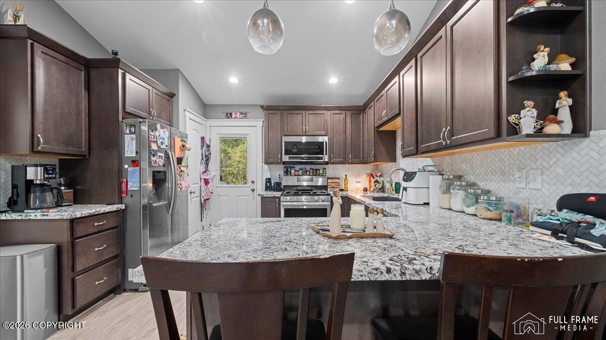 2553 S Davis Road Property Photo 10