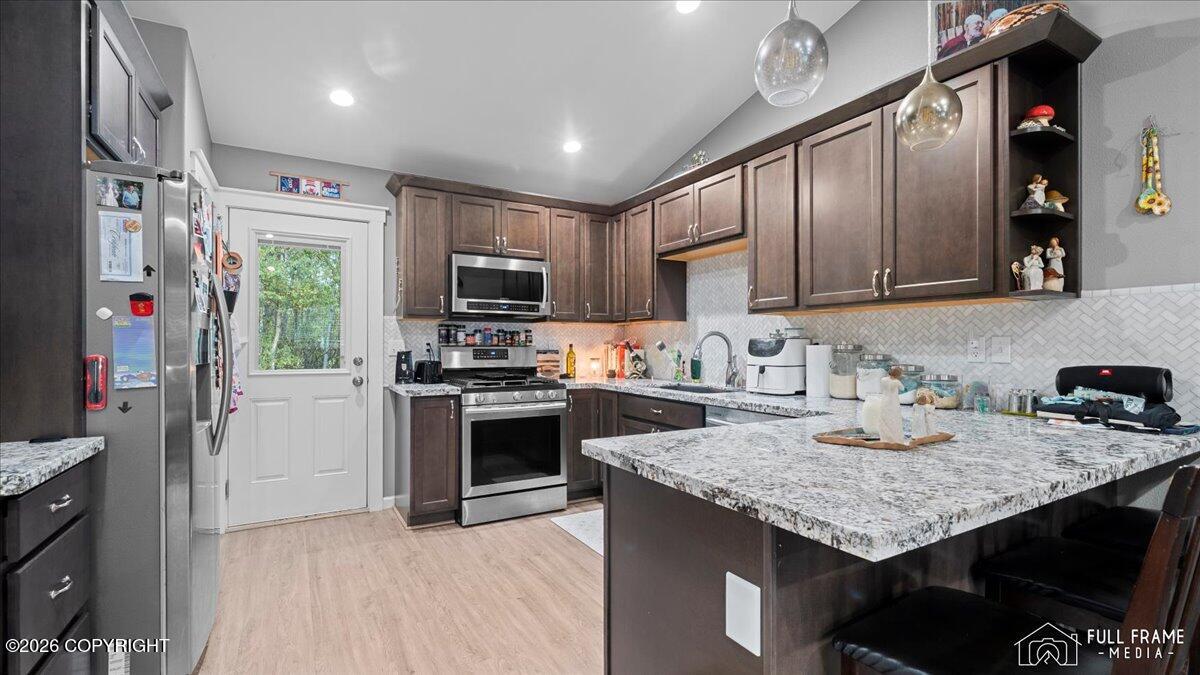 2553 S Davis Road Property Photo 11