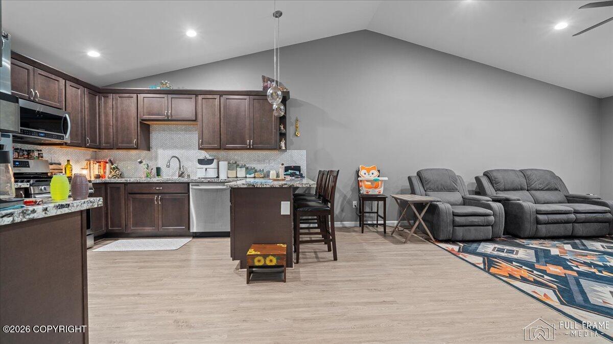 2553 S Davis Road Property Photo 18