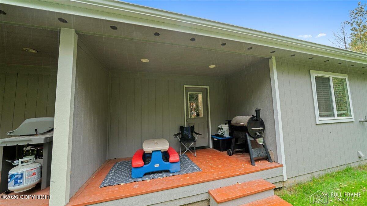 2553 S Davis Road Property Photo 46