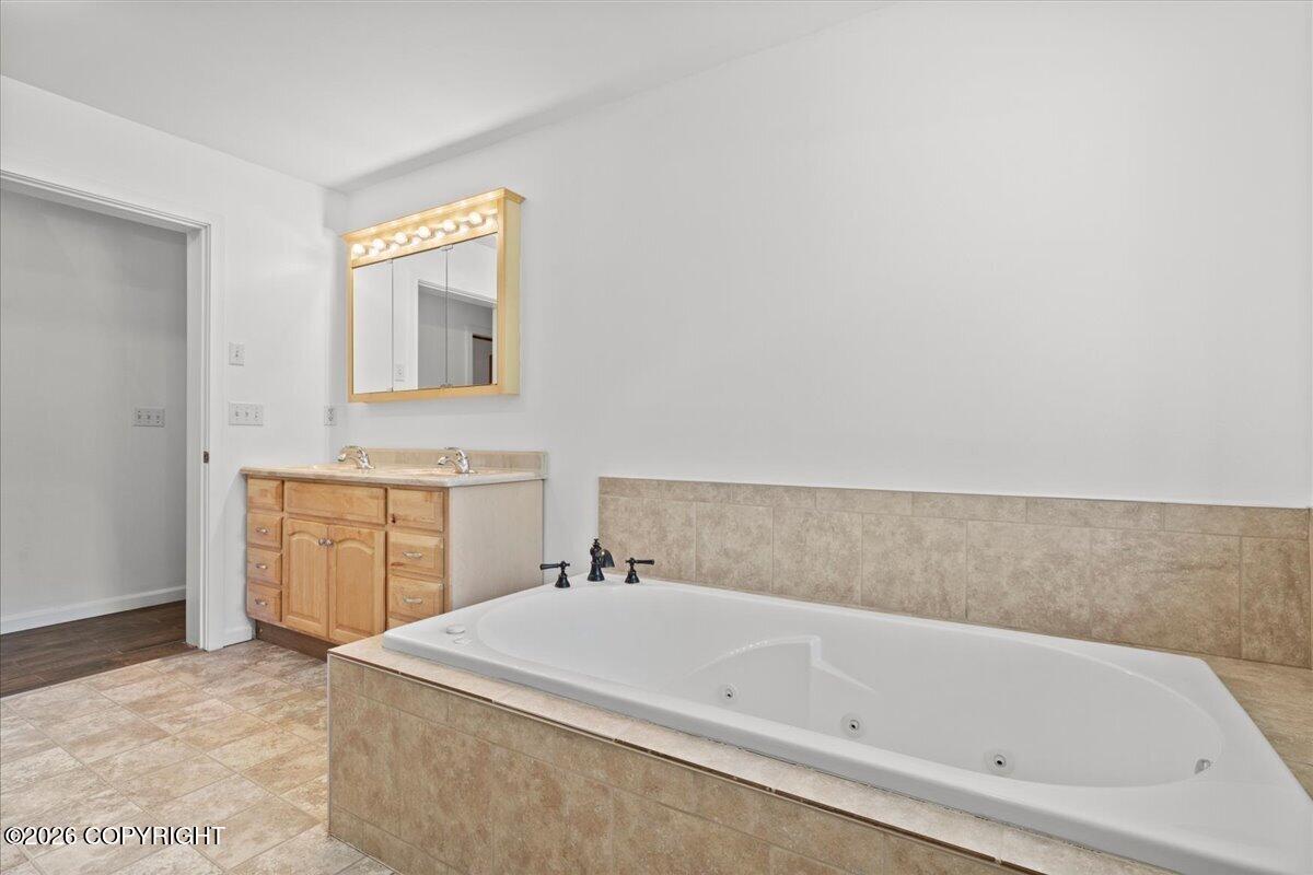 17205 E Idle Drive Property Photo 15