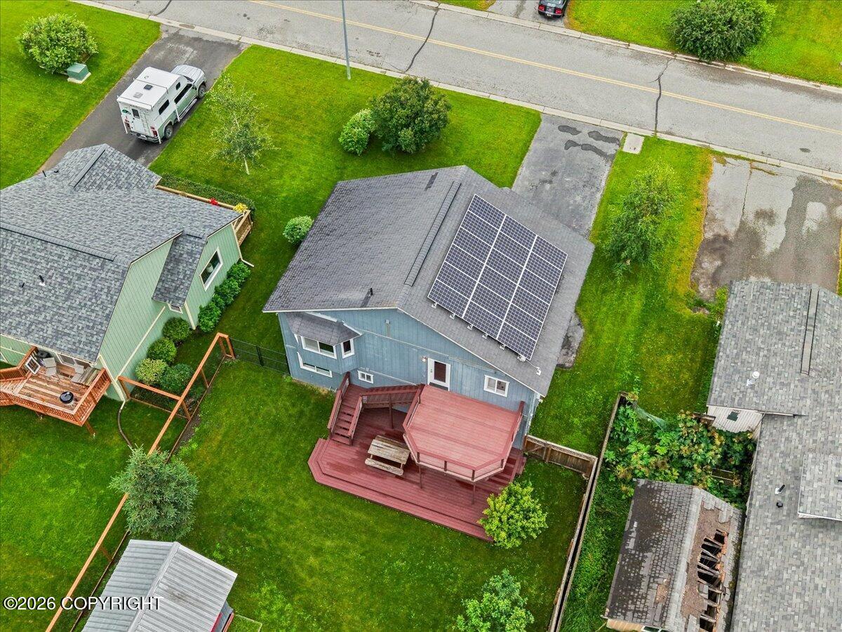 720 N Cascade Court Property Photo 3