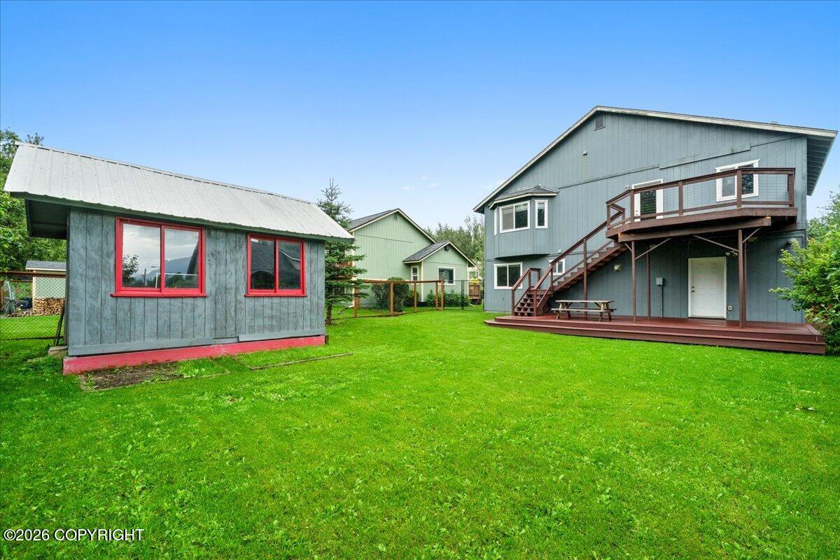 720 N Cascade Court Property Photo 4
