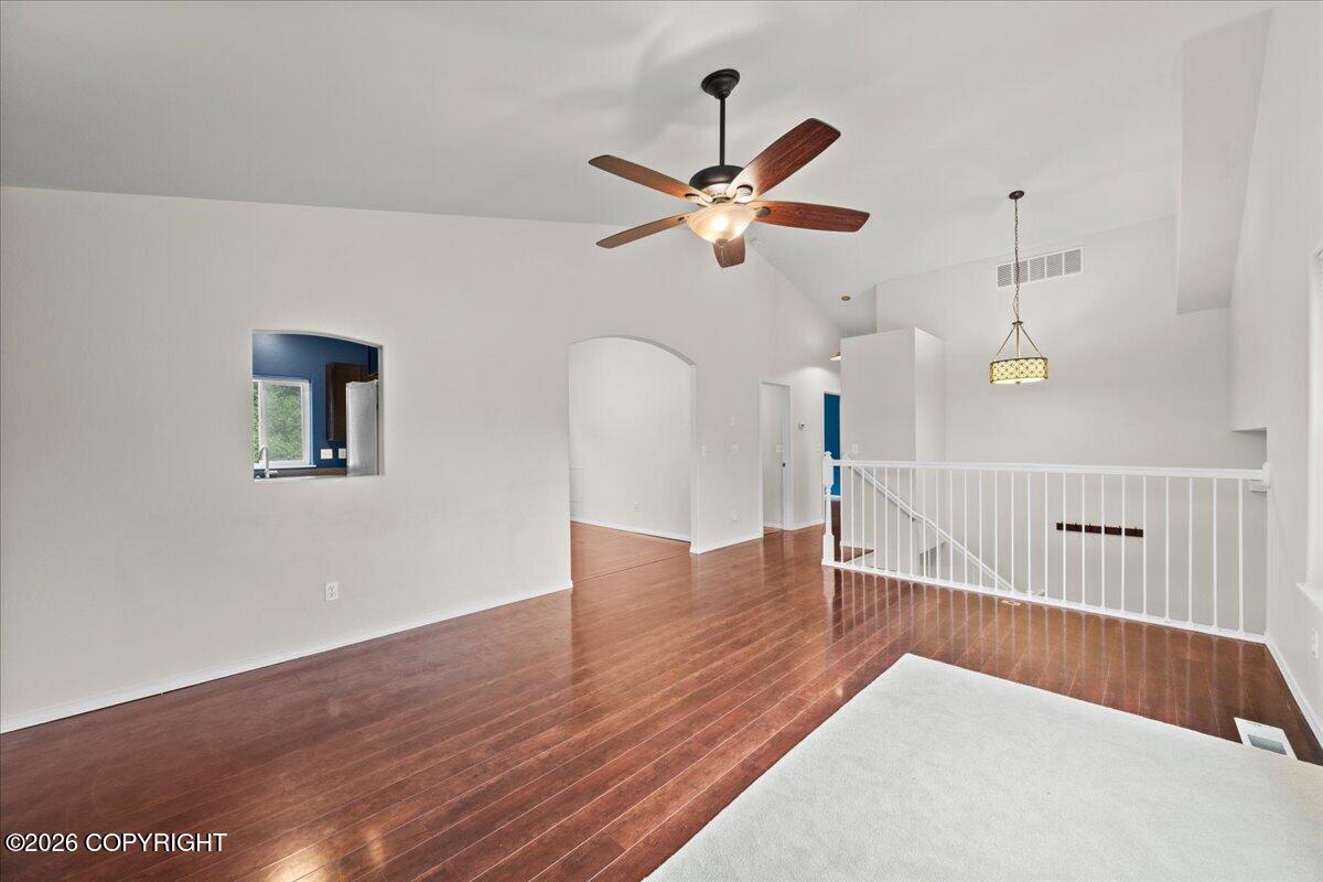 720 N Cascade Court Property Photo 9