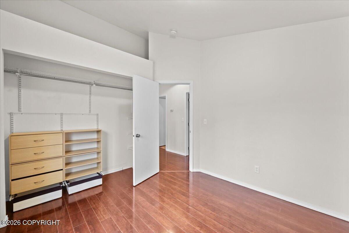 720 N Cascade Court Property Photo 23