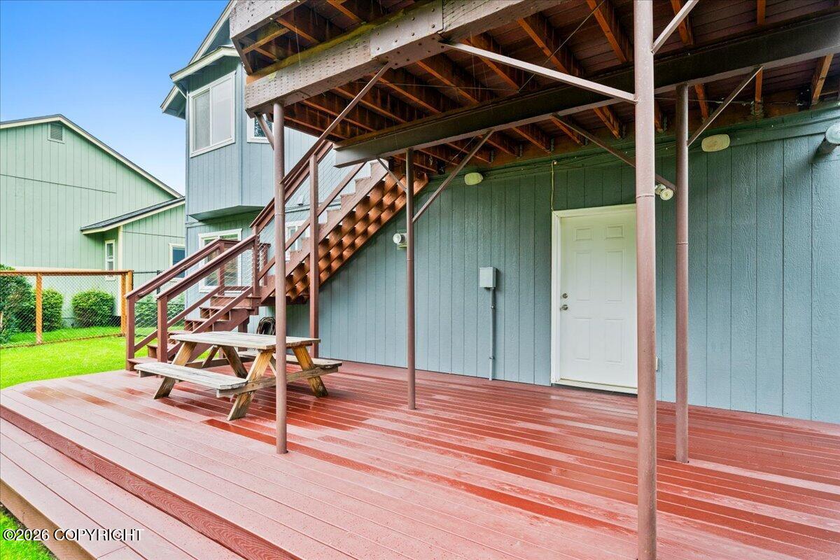 720 N Cascade Court Property Photo 24