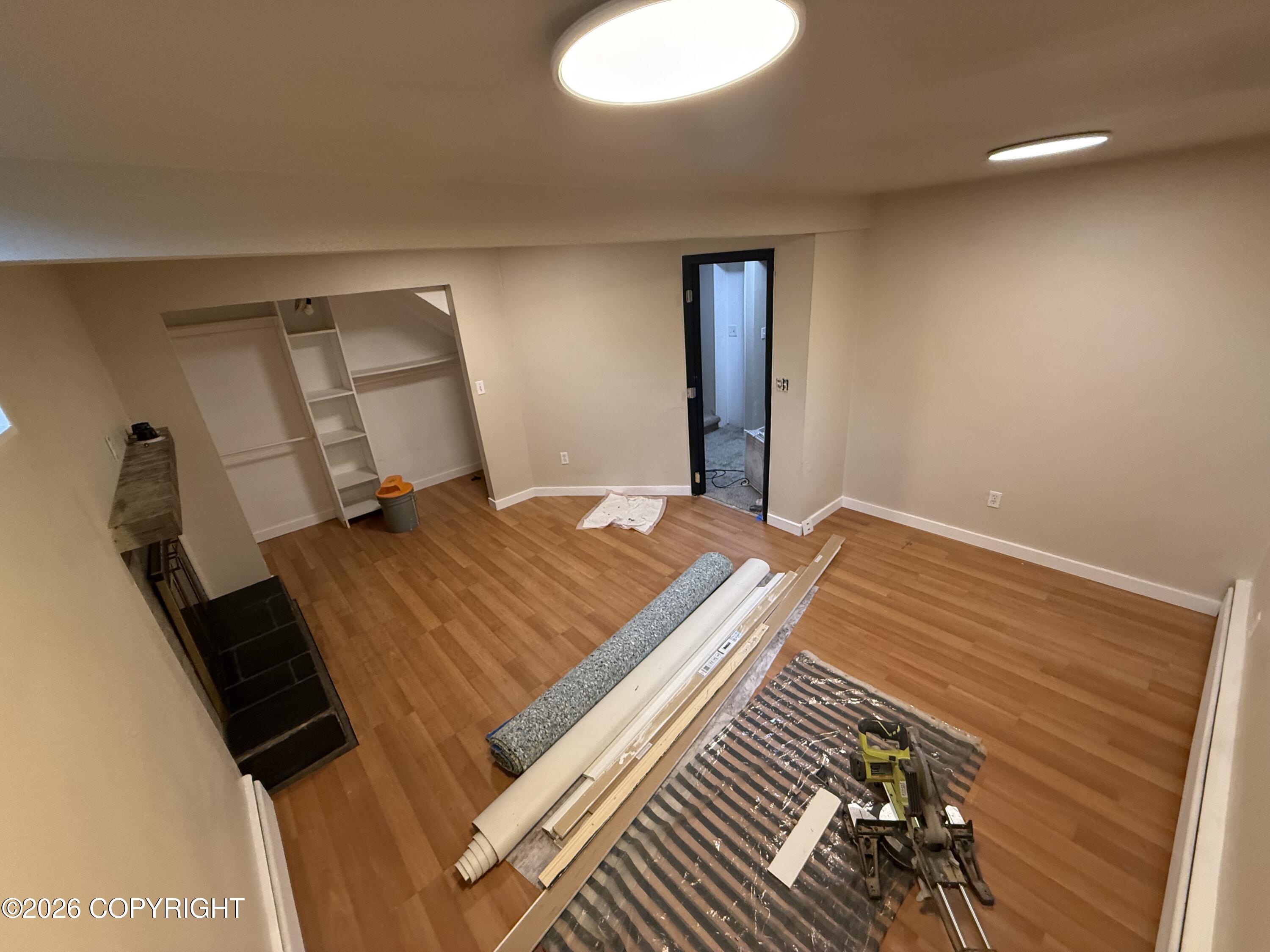 1443 W 25th Avenue Property Photo 12