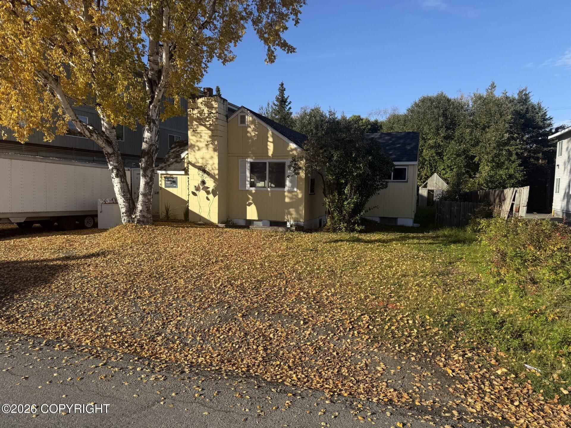 1443 W 25th Avenue Property Photo 28