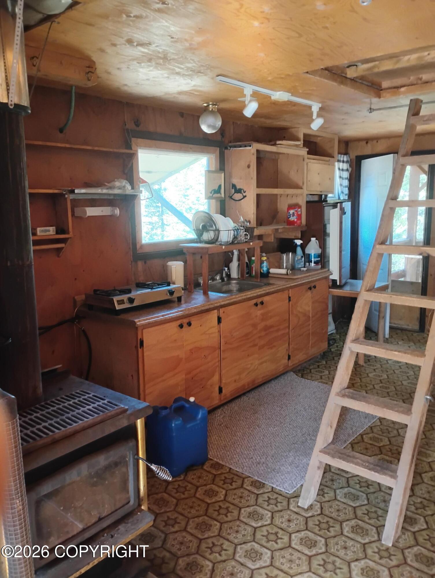 000 Mission Road Property Photo 14