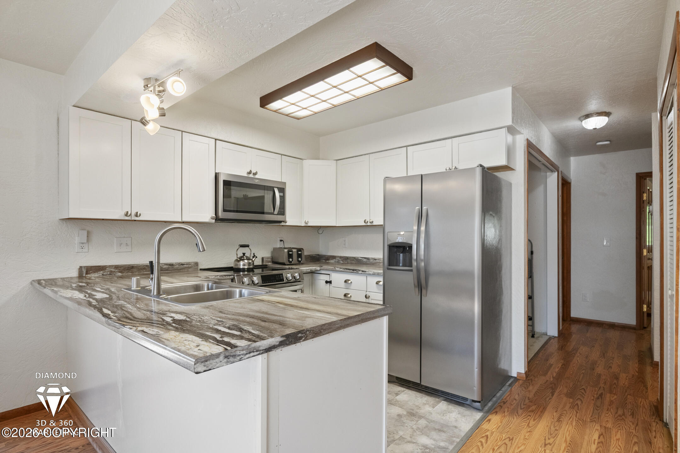 3937 Starburst Circle Property Photo 6
