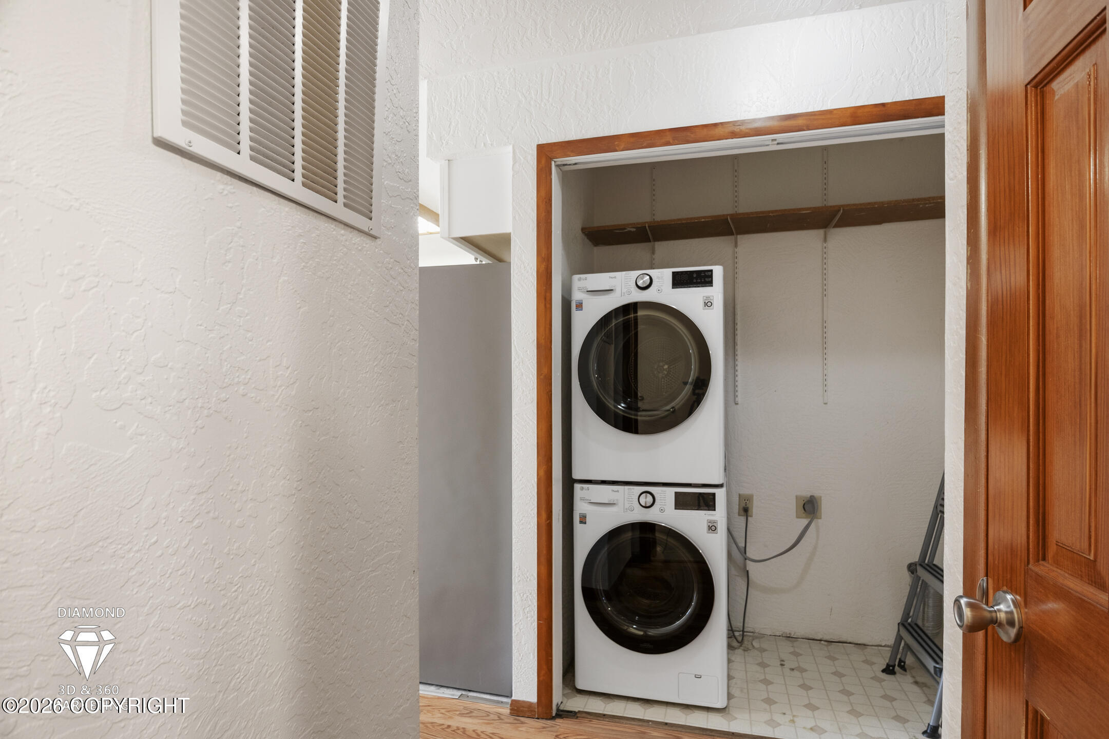 3937 Starburst Circle Property Photo 20