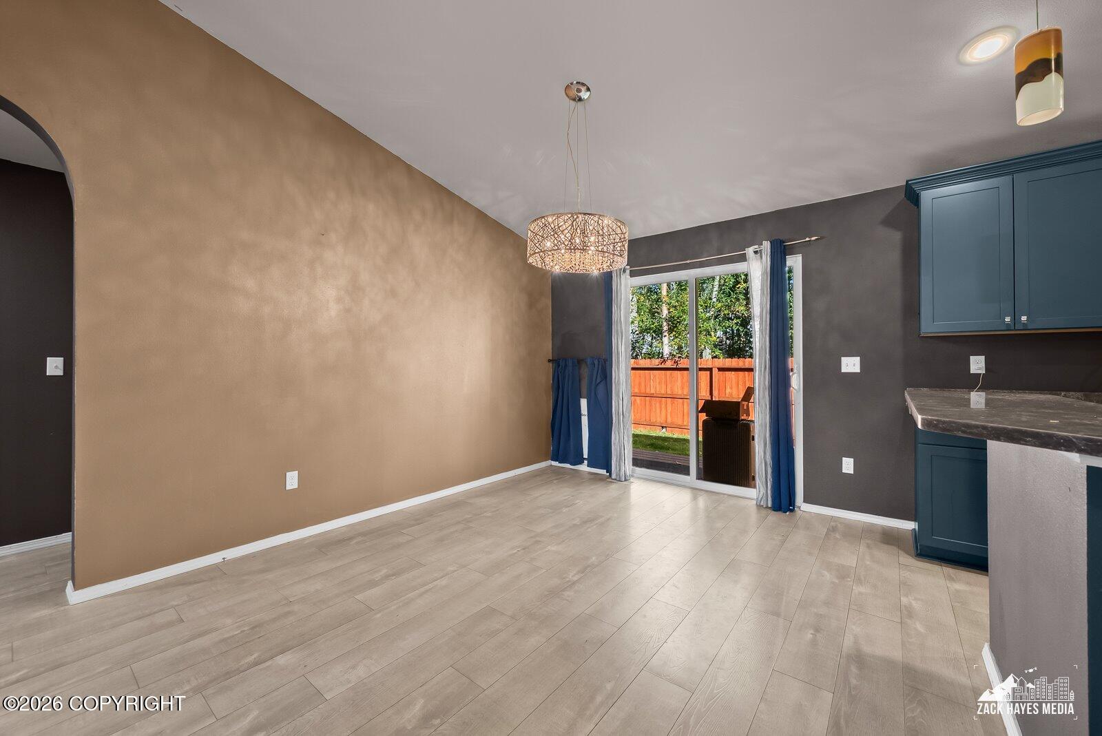 1554 E Hidden Ranch Loop Property Photo 16