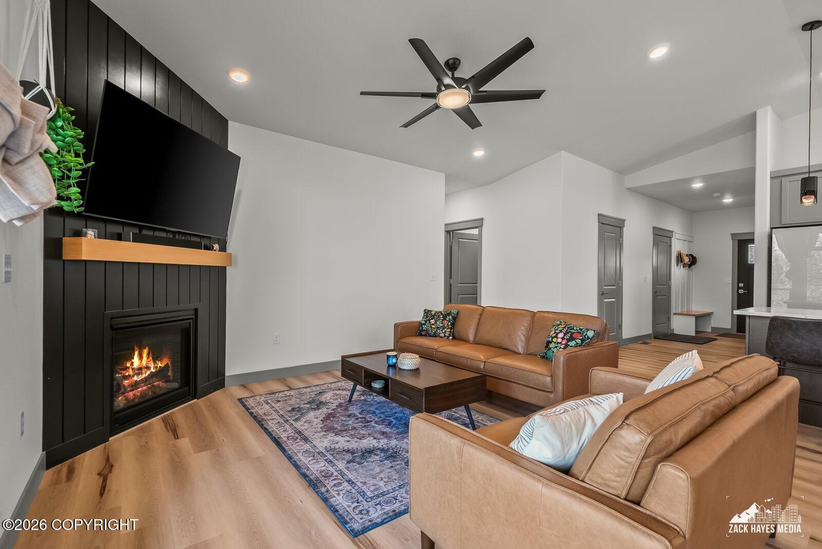 1160 E Mountain Peak Loop Property Photo 12