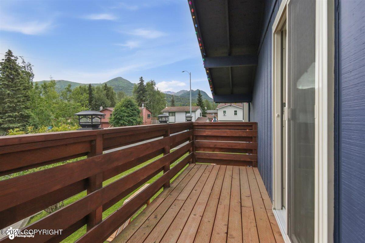 16212 Berthod Way Property Photo 14
