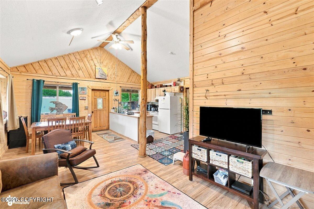 67537 Deep Creek Road Property Photo 8