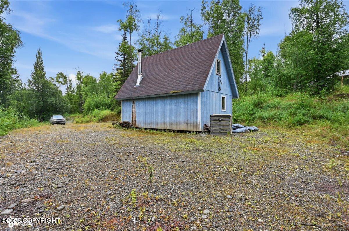 5504 S Saquonee Street Property Photo 13