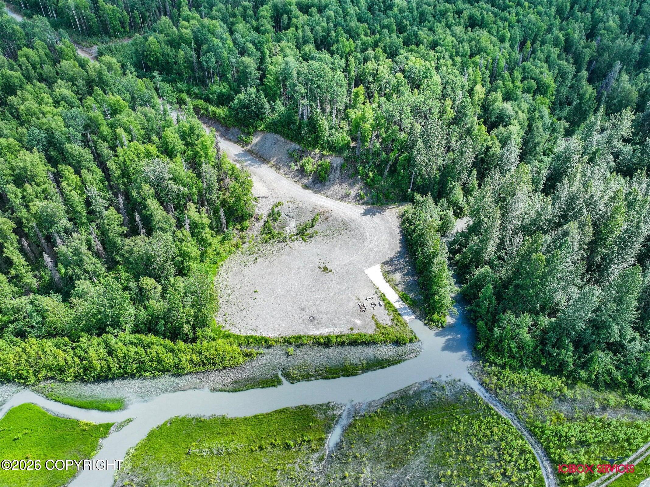 54886 S Salmon Run Road Property Photo 4